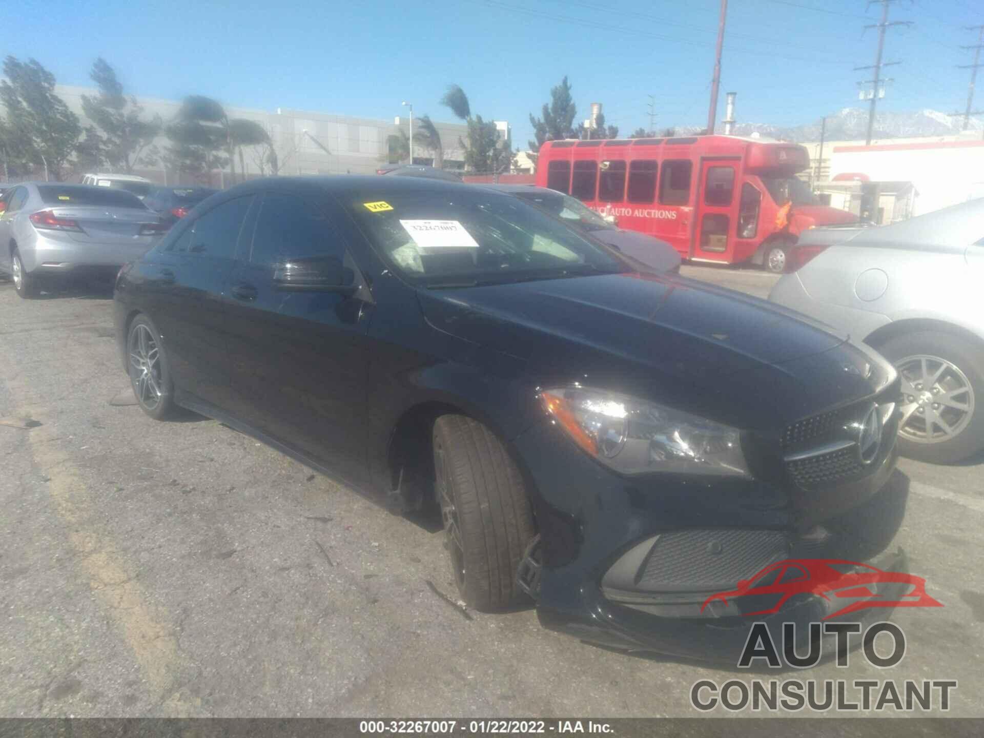 MERCEDES-BENZ CLA 2018 - WDDSJ4EB8JN650387