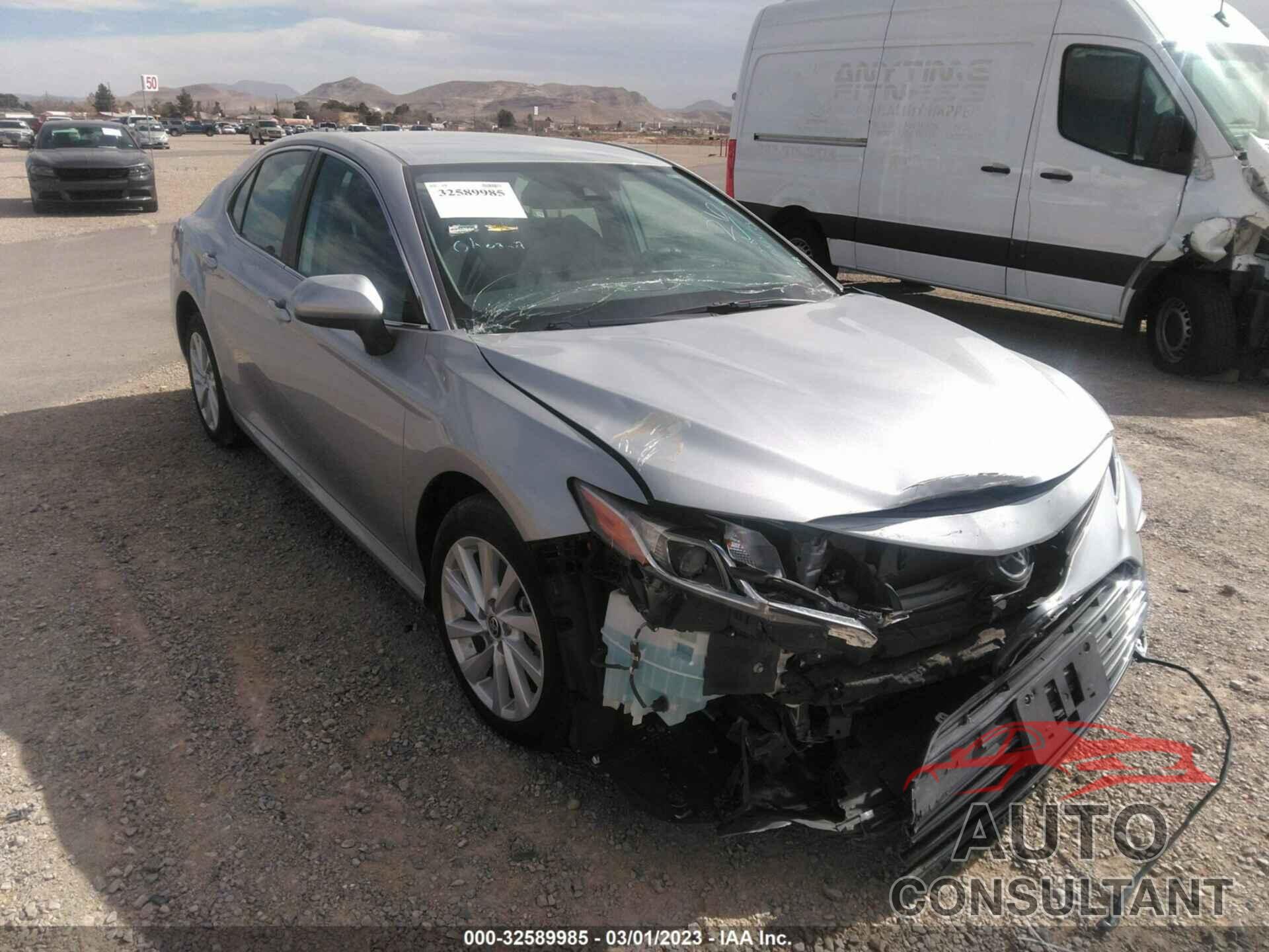 TOYOTA CAMRY 2022 - 4T1C11AK0NU498714