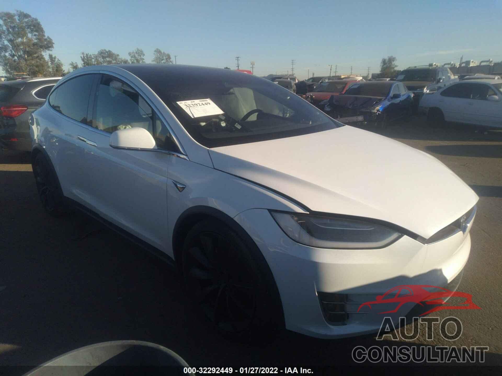 TESLA MODEL X 2018 - 5YJXCBE4XJF108755