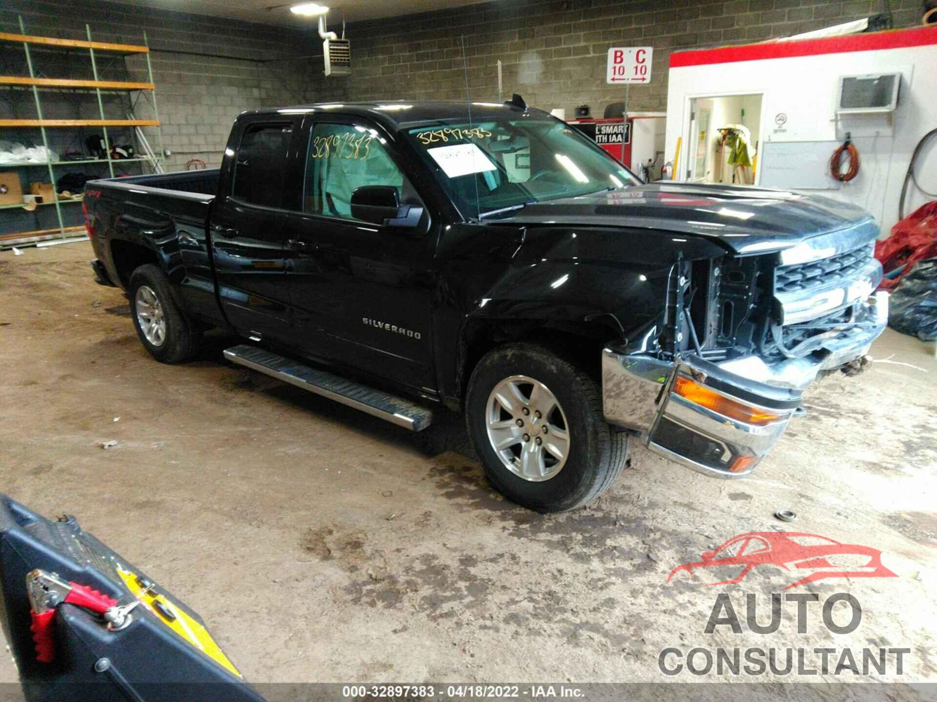 CHEVROLET SILVERADO 1500 2018 - 1GCVKREH5JZ335643