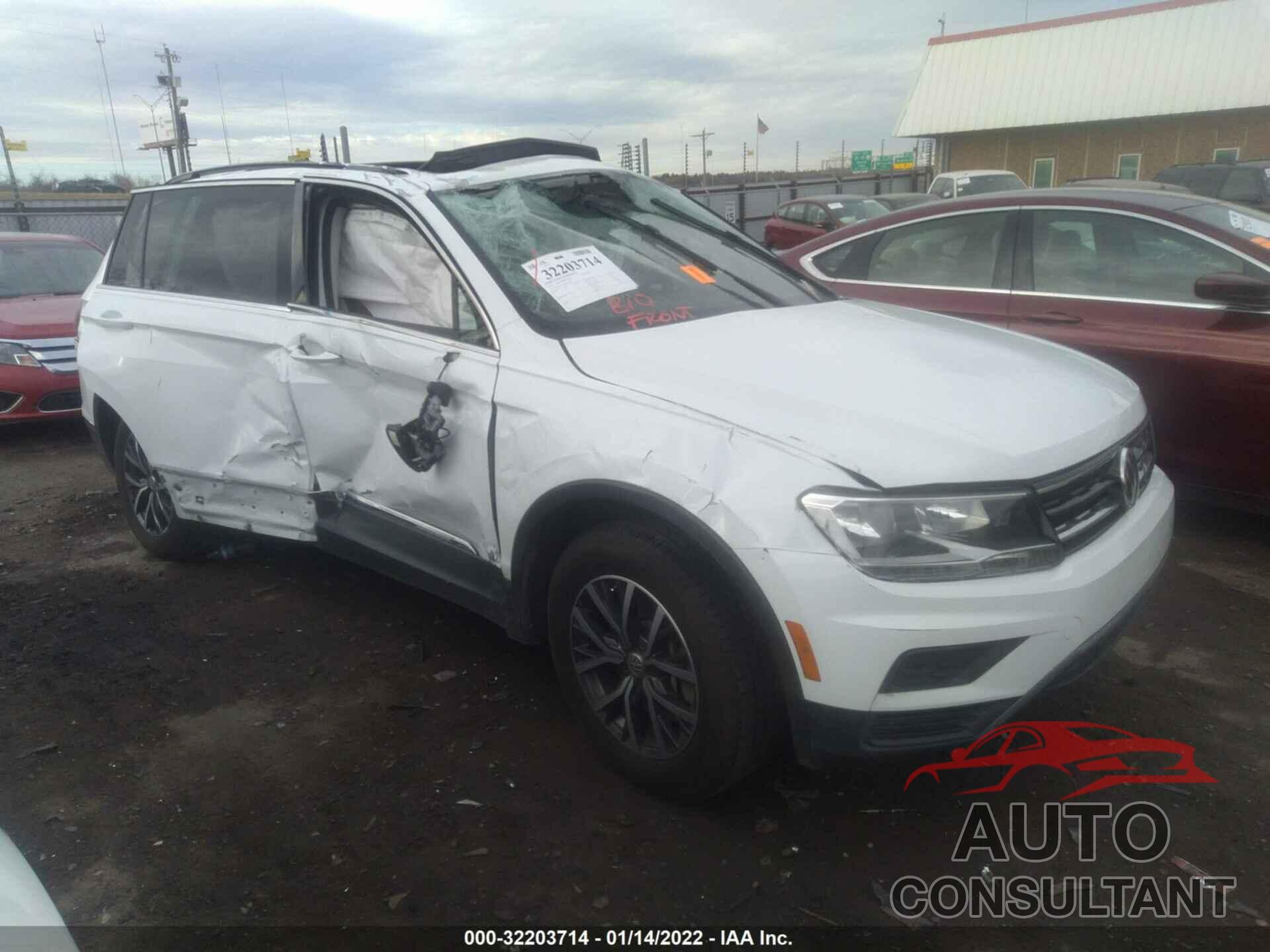 VOLKSWAGEN TIGUAN 2018 - 3VV3B7AXXJM220435