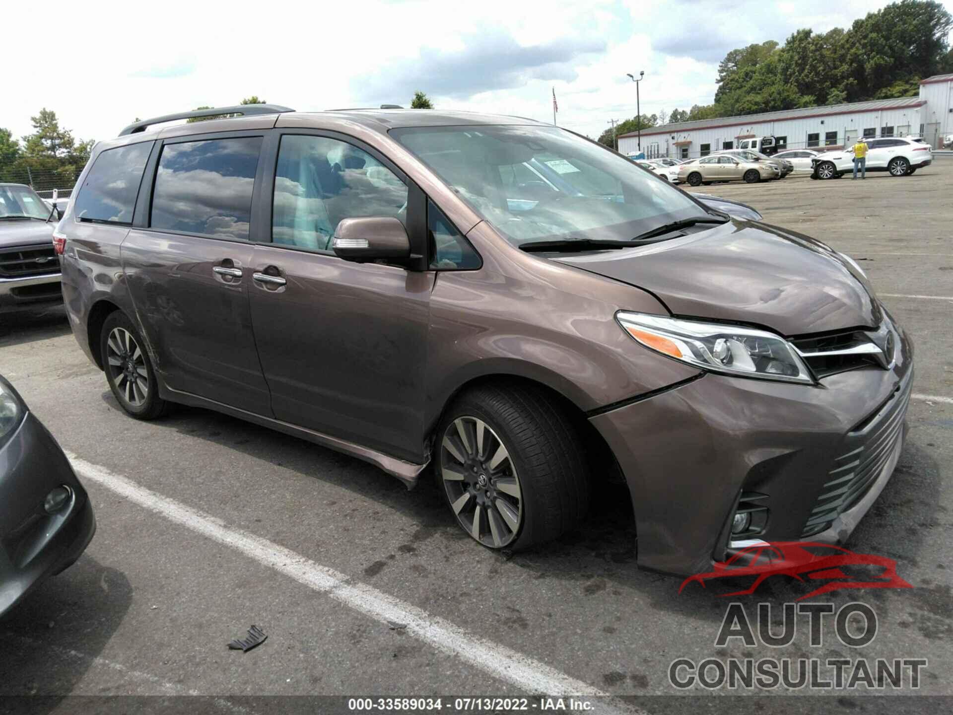 TOYOTA SIENNA 2019 - 5TDYZ3DC9KS989382