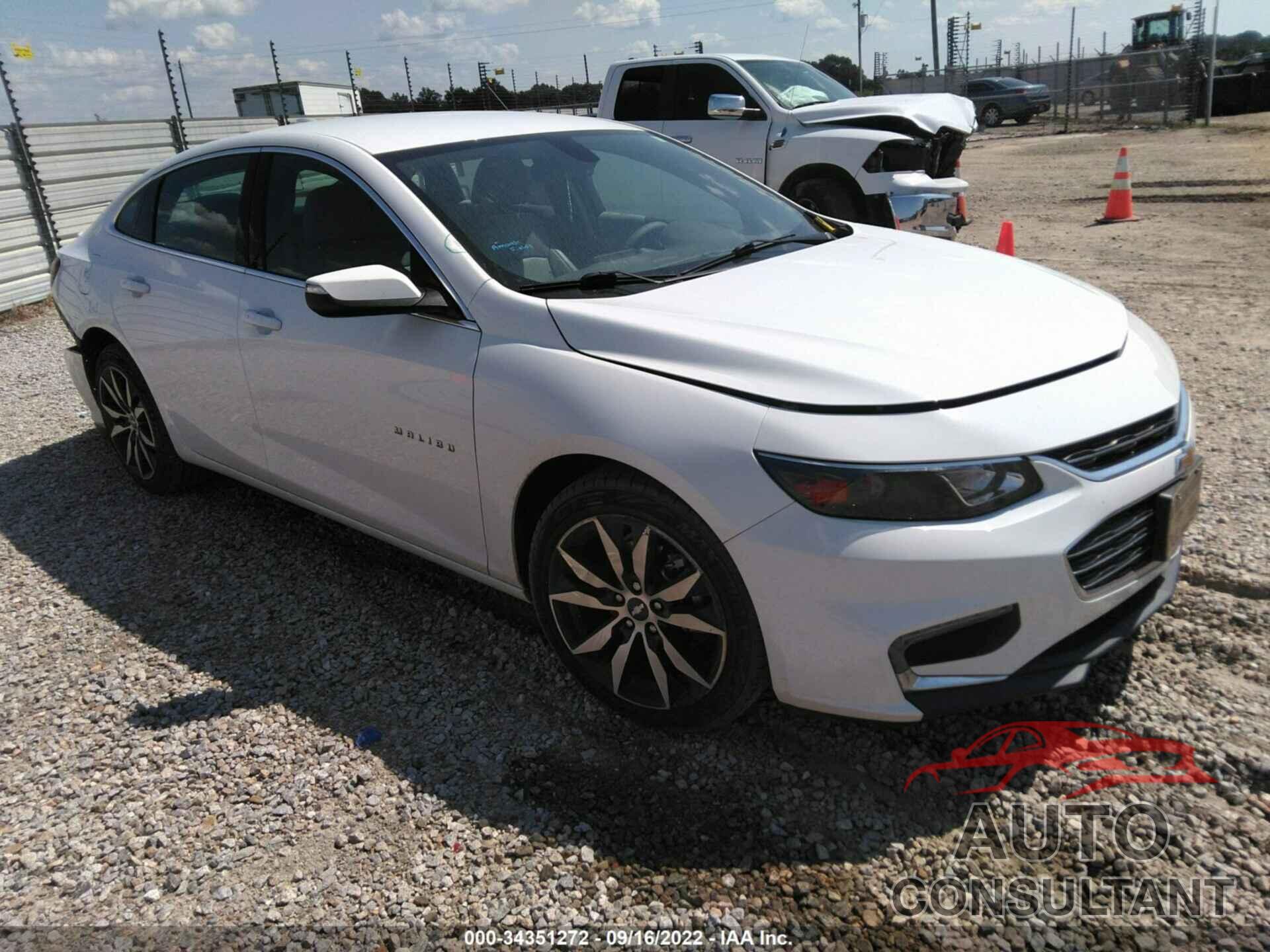 CHEVROLET MALIBU 2018 - 1G1ZD5ST5JF116057