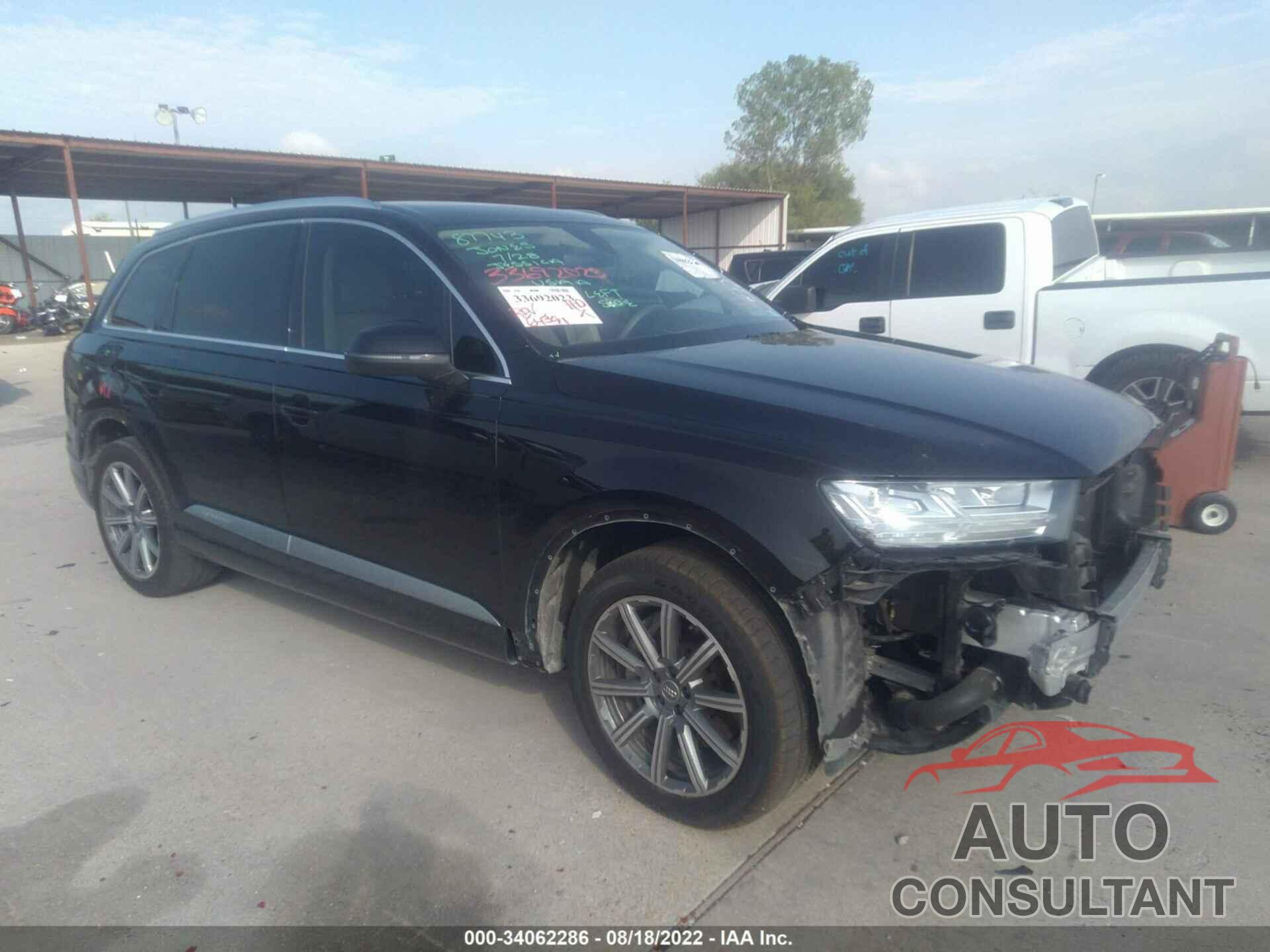 AUDI Q7 2018 - WA1LHAF78JD038127