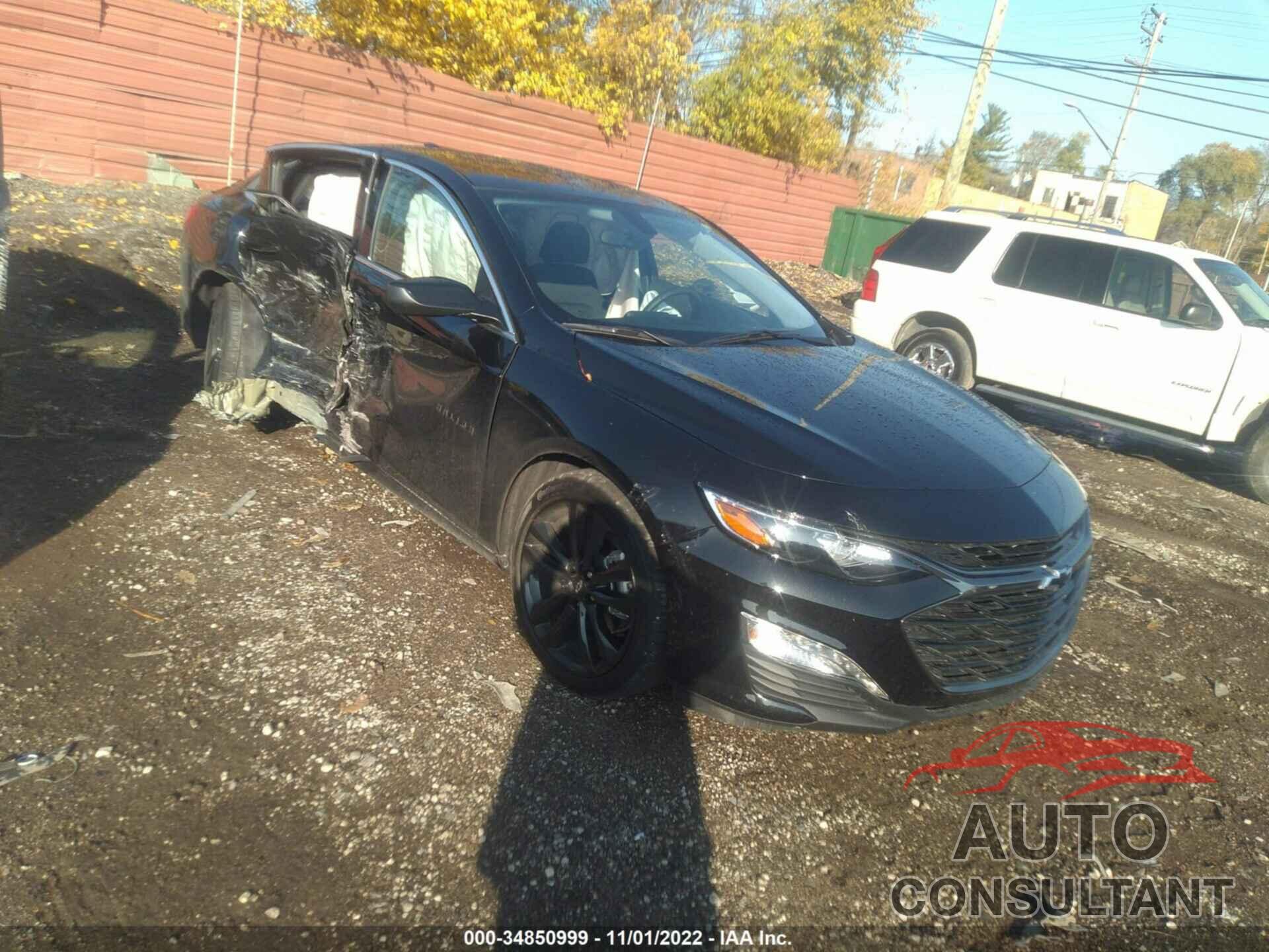 CHEVROLET MALIBU 2022 - 1G1ZD5ST4NF203552