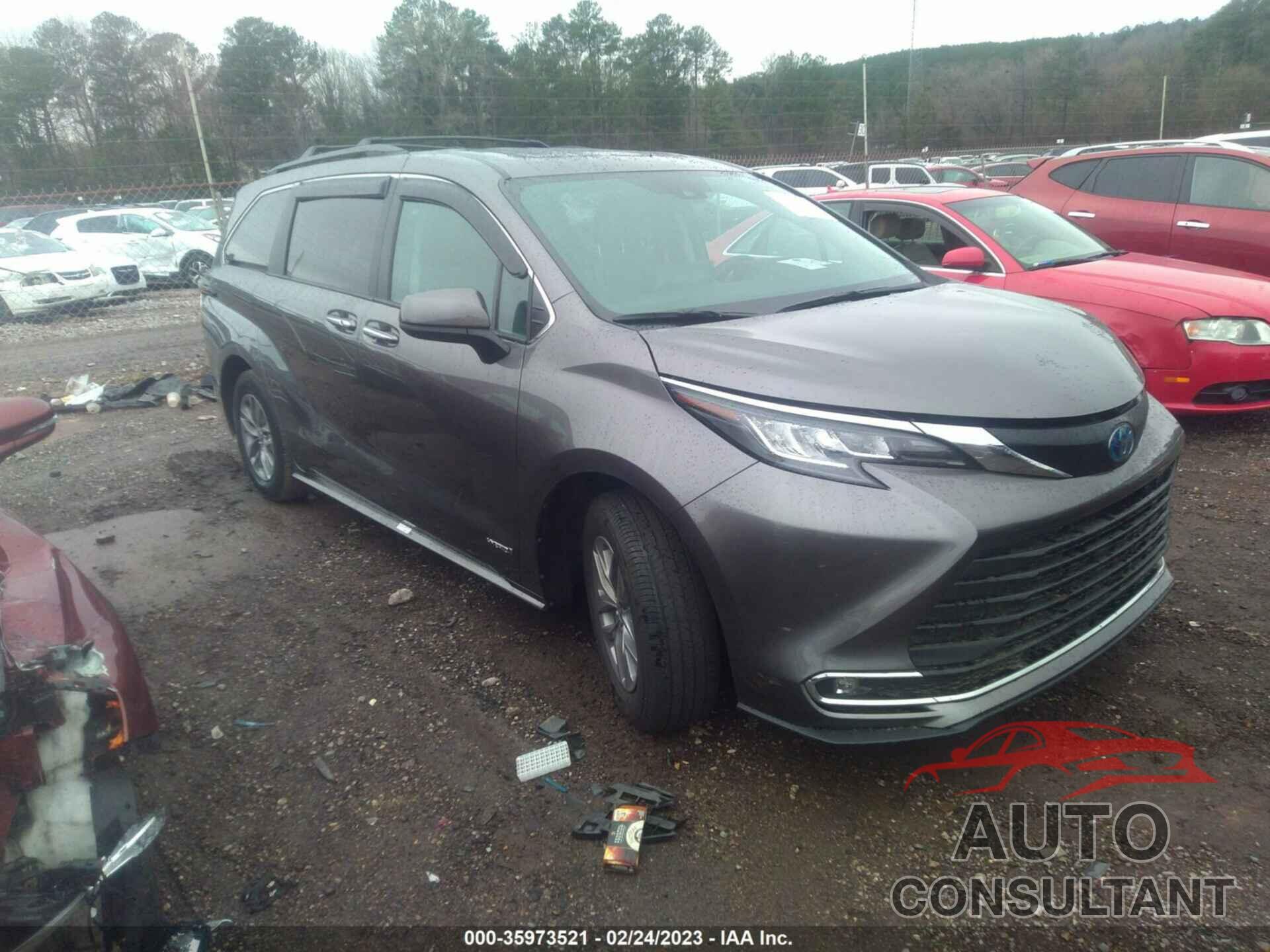 TOYOTA SIENNA 2021 - 5TDYRKEC4MS073933