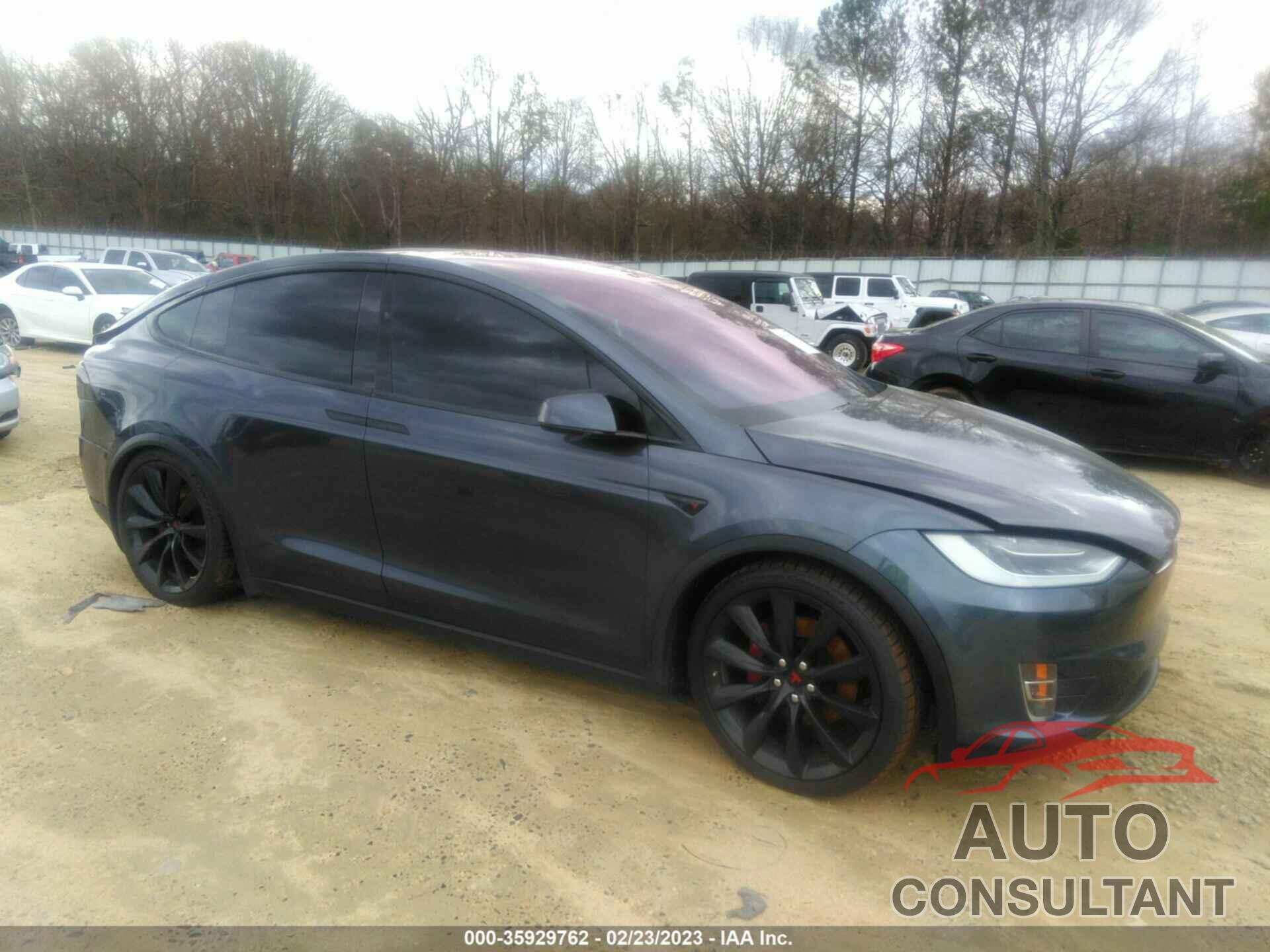 TESLA MODEL X 2017 - 5YJXCBE26HF044660