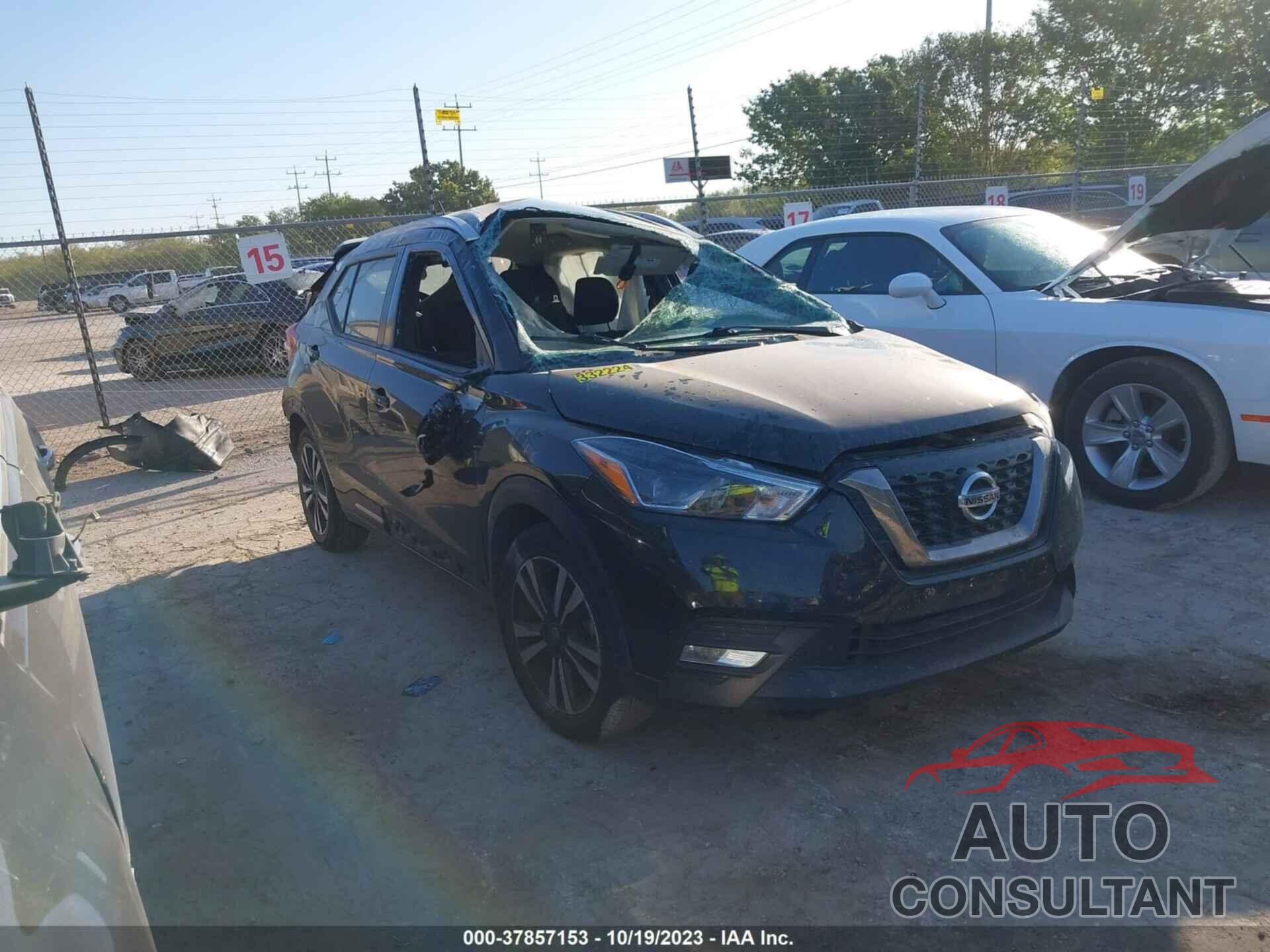 NISSAN KICKS 2018 - 3N1CP5CU6JL531179