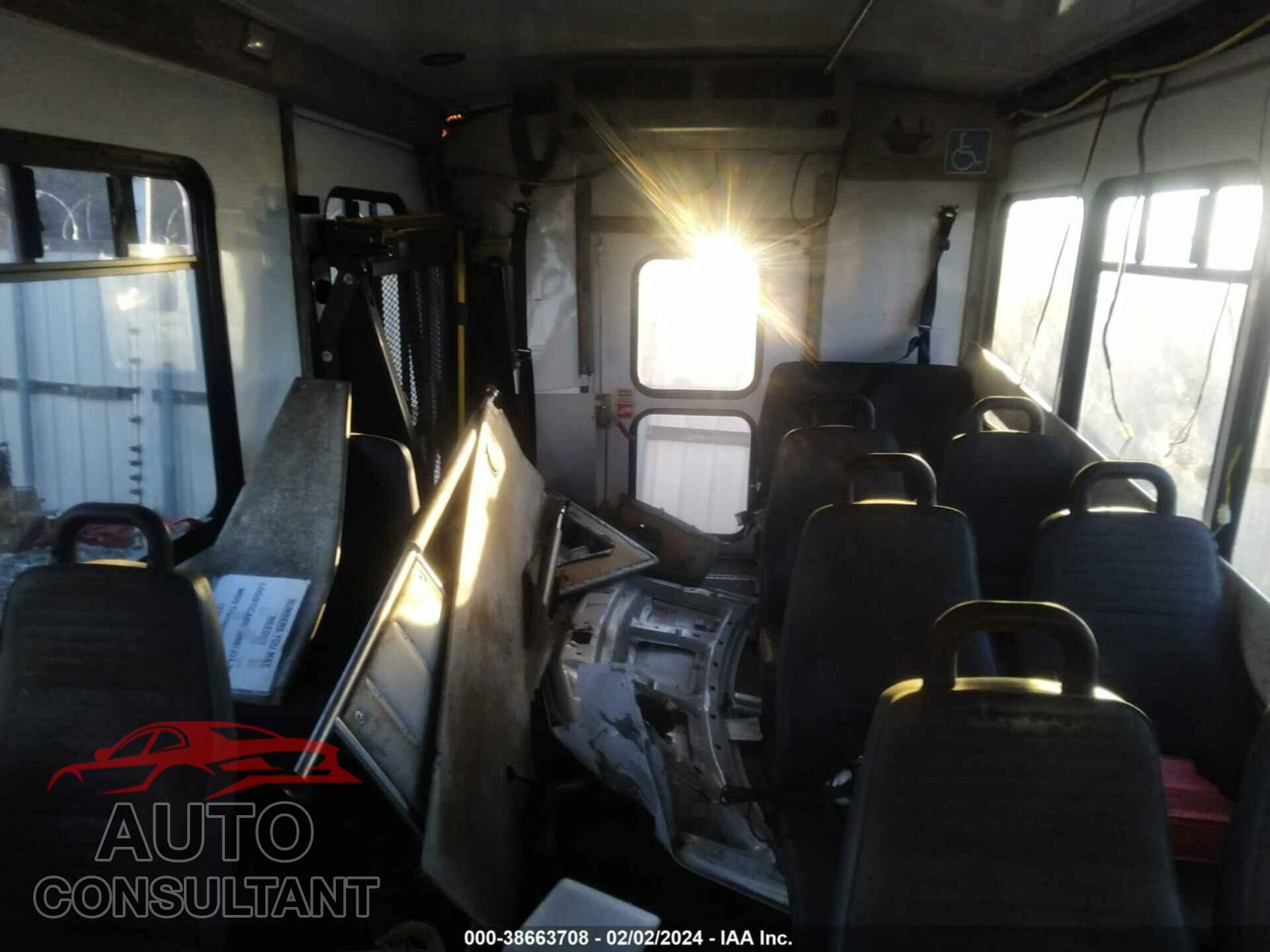 FORD ECONOLINE 2017 - 1FDEE3FS7HDC77875