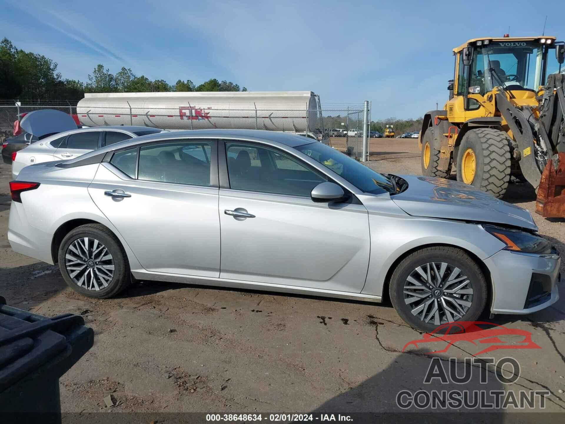 NISSAN ALTIMA 2023 - 1N4BL4DV3PN340551