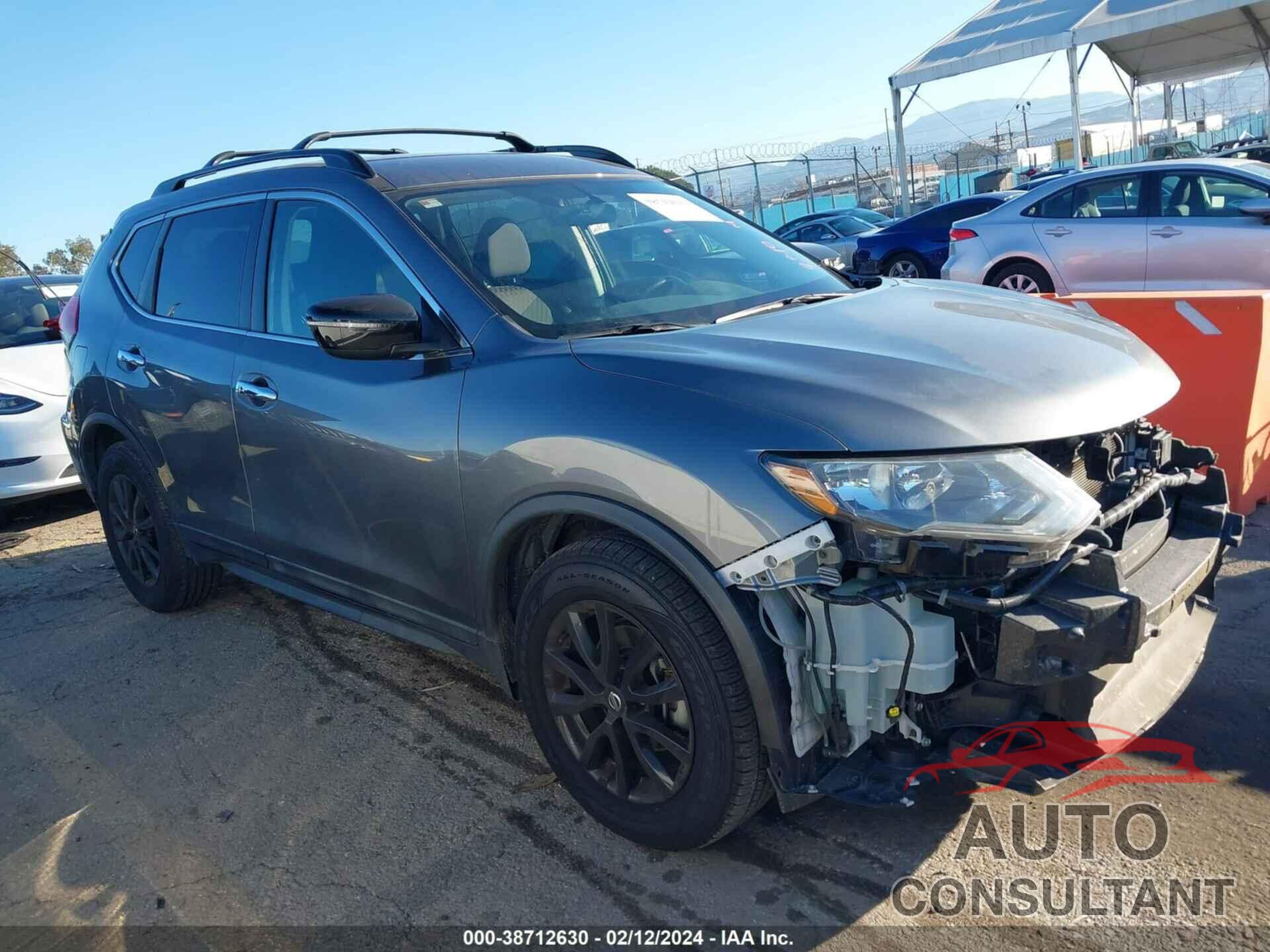 NISSAN ROGUE 2018 - 5N1AT2MT7JC771580