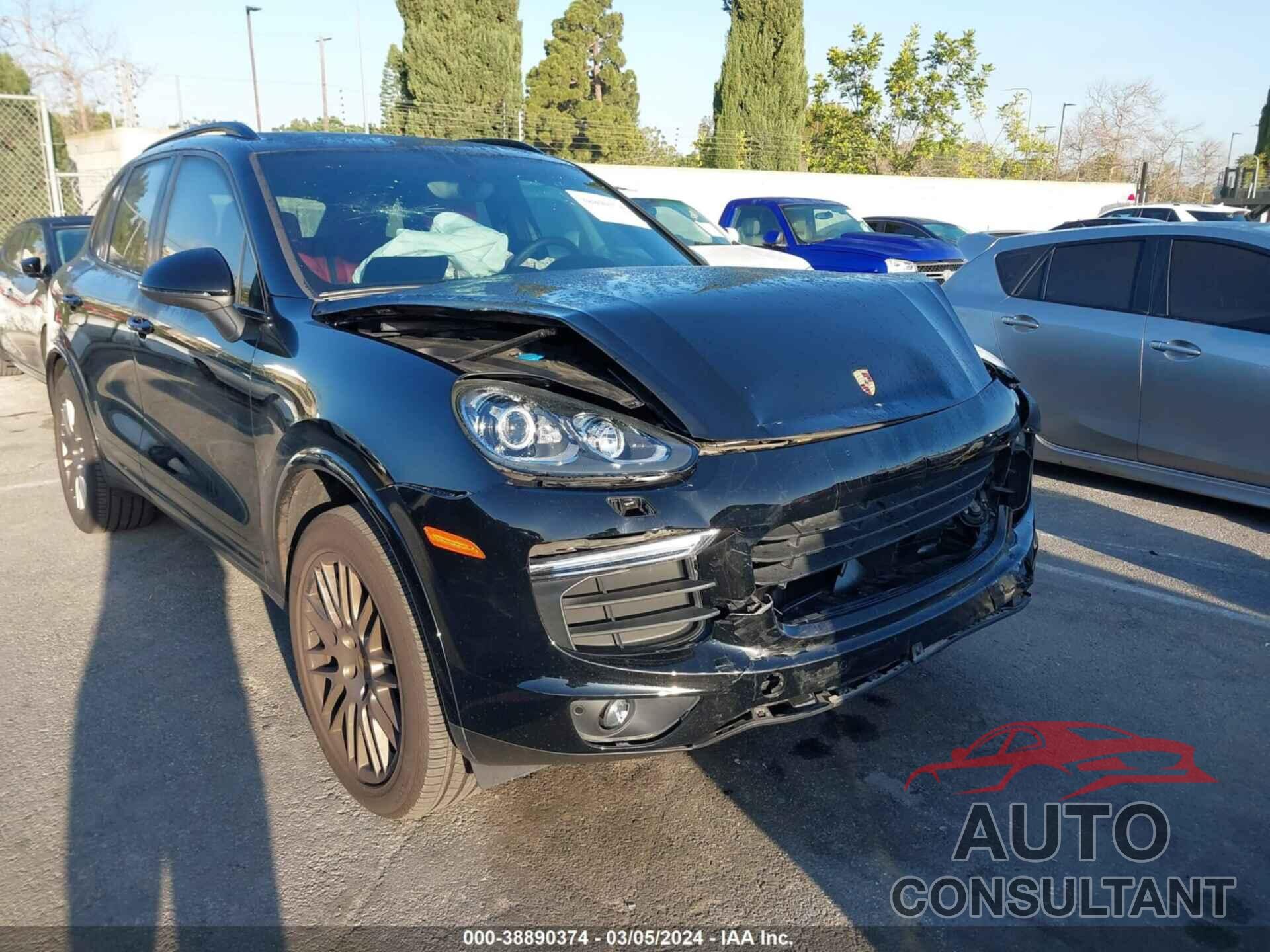 PORSCHE CAYENNE 2018 - WP1AA2A23JKA06117