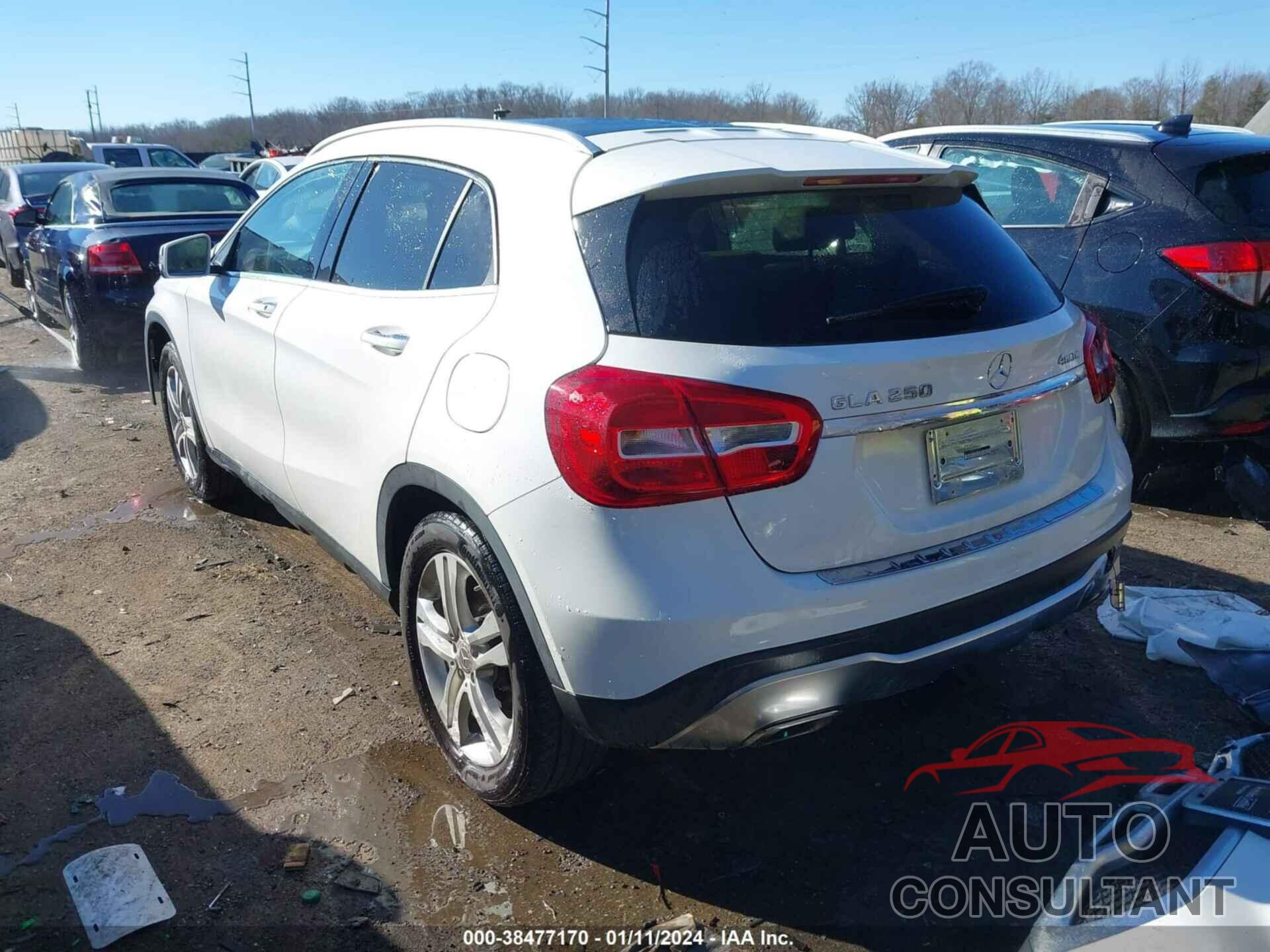 MERCEDES-BENZ GLA 250 2019 - WDCTG4GB7KJ584587