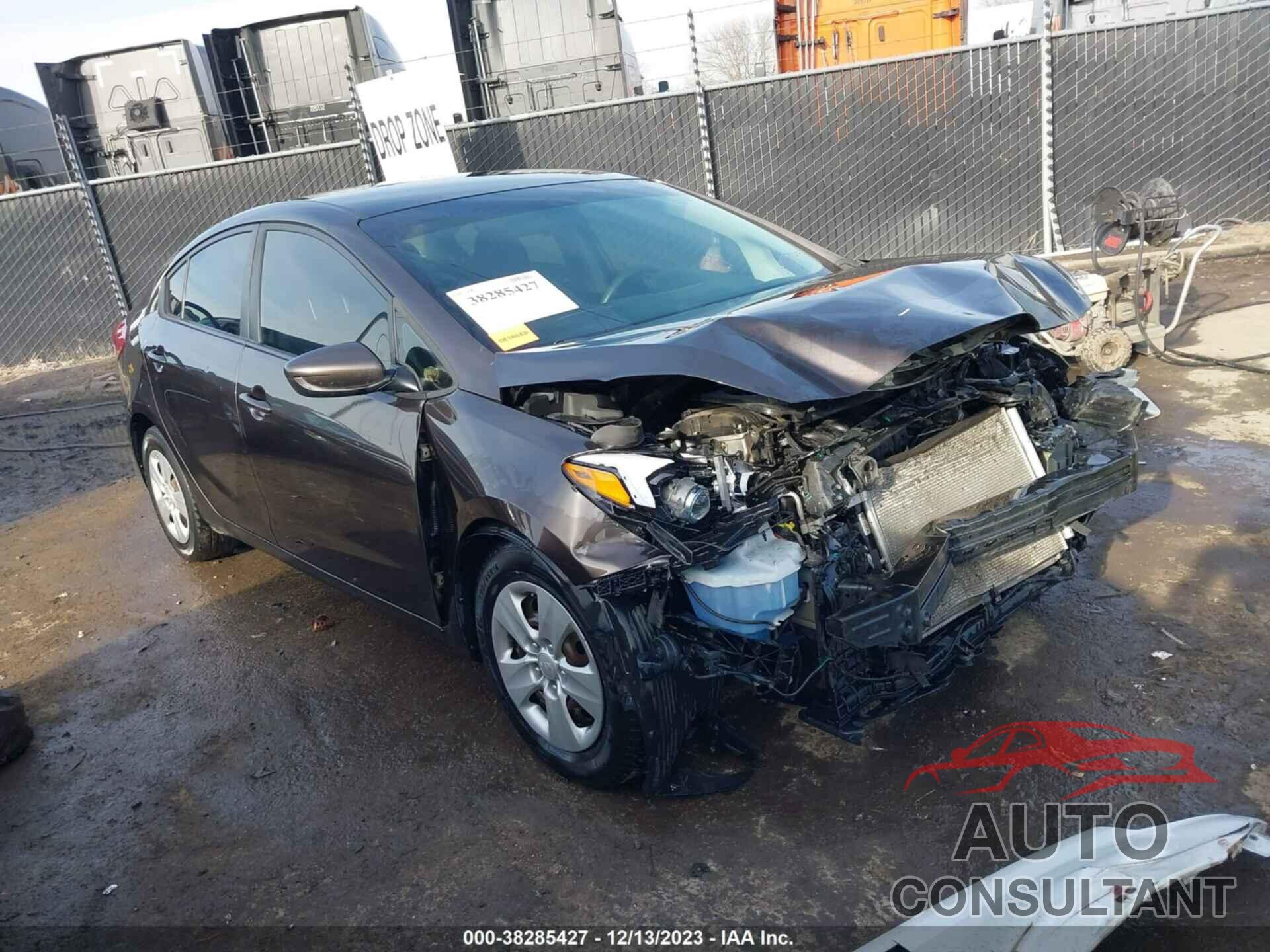 KIA FORTE 2018 - 3KPFK4A73JE215842