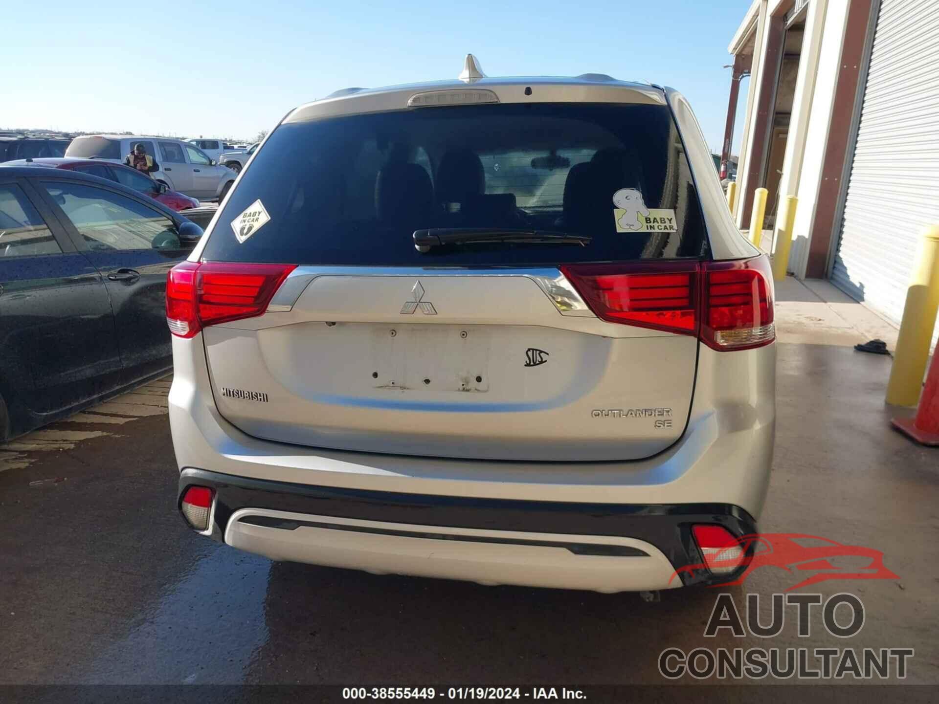 MITSUBISHI OUTLANDER 2019 - JA4AD3A30KZ019191