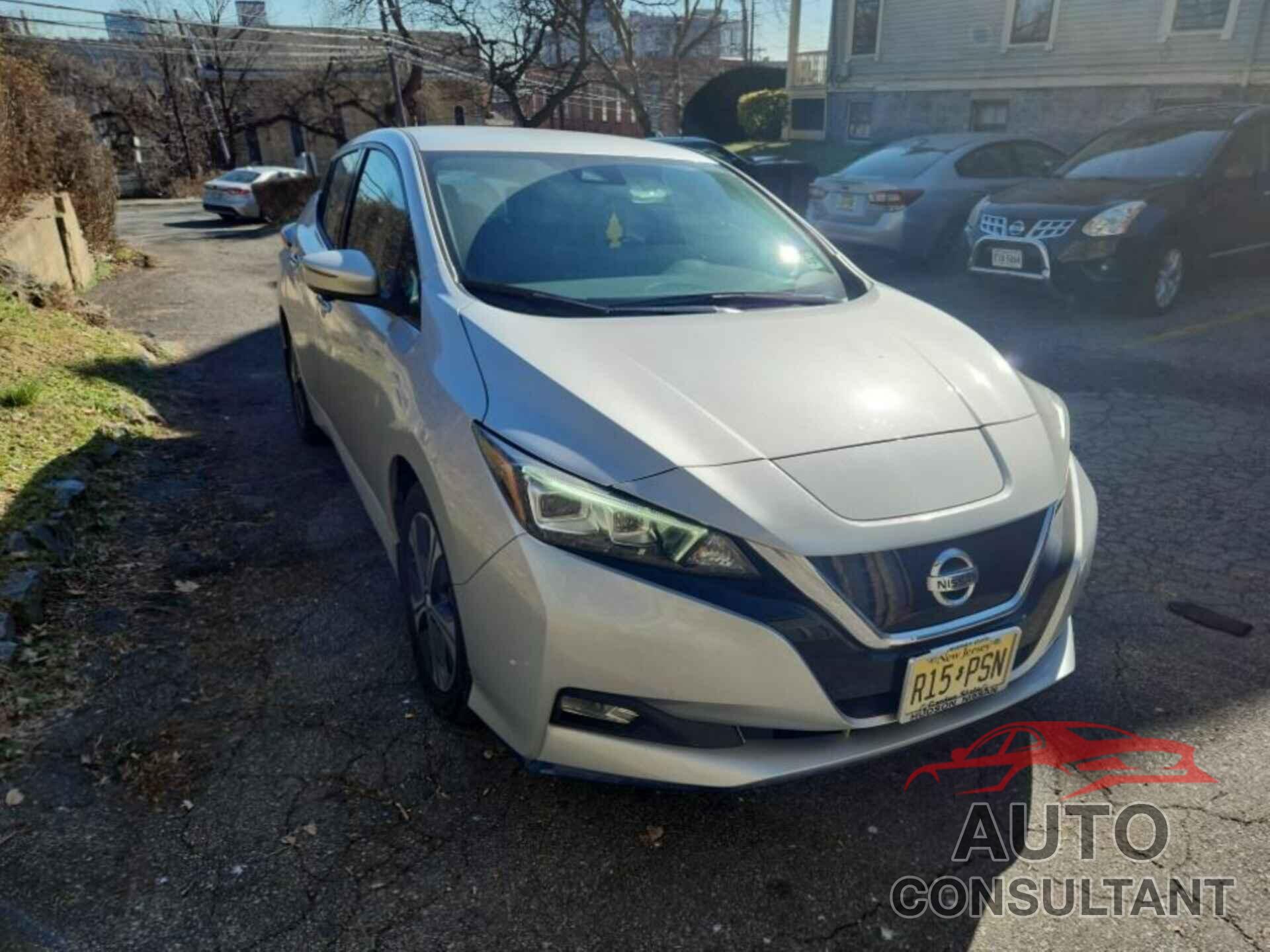 NISSAN LEAF 2022 - 1N4BZ1DVXNC558119