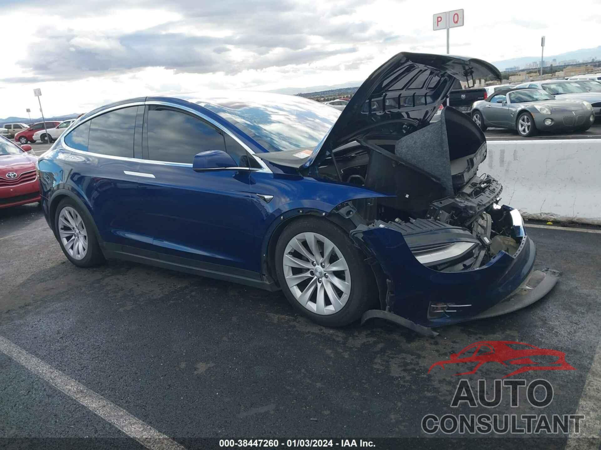 TESLA MODEL X 2017 - 5YJXCBE21HF040161