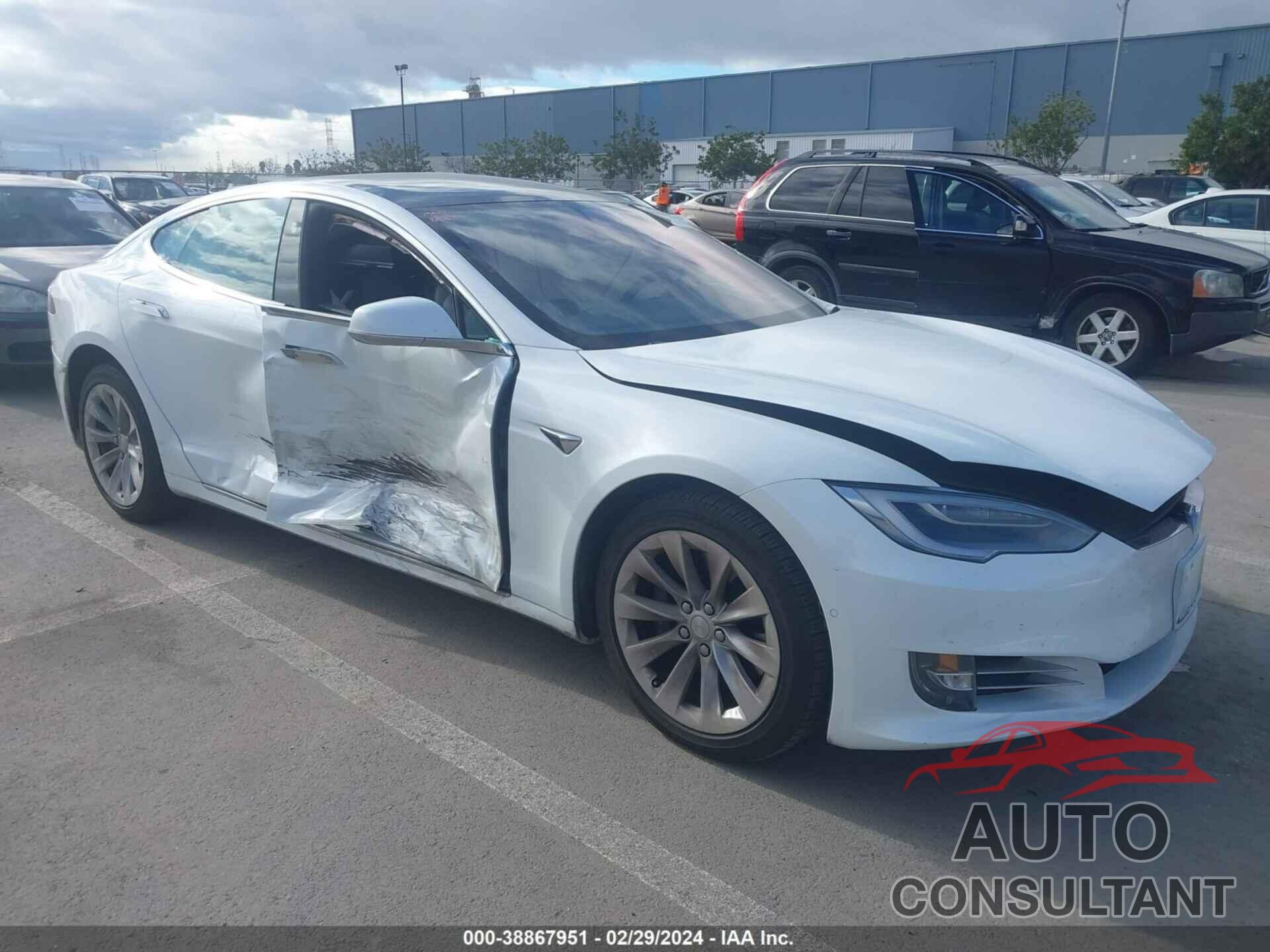 TESLA MODEL S 2018 - 5YJSA1E20JF274047