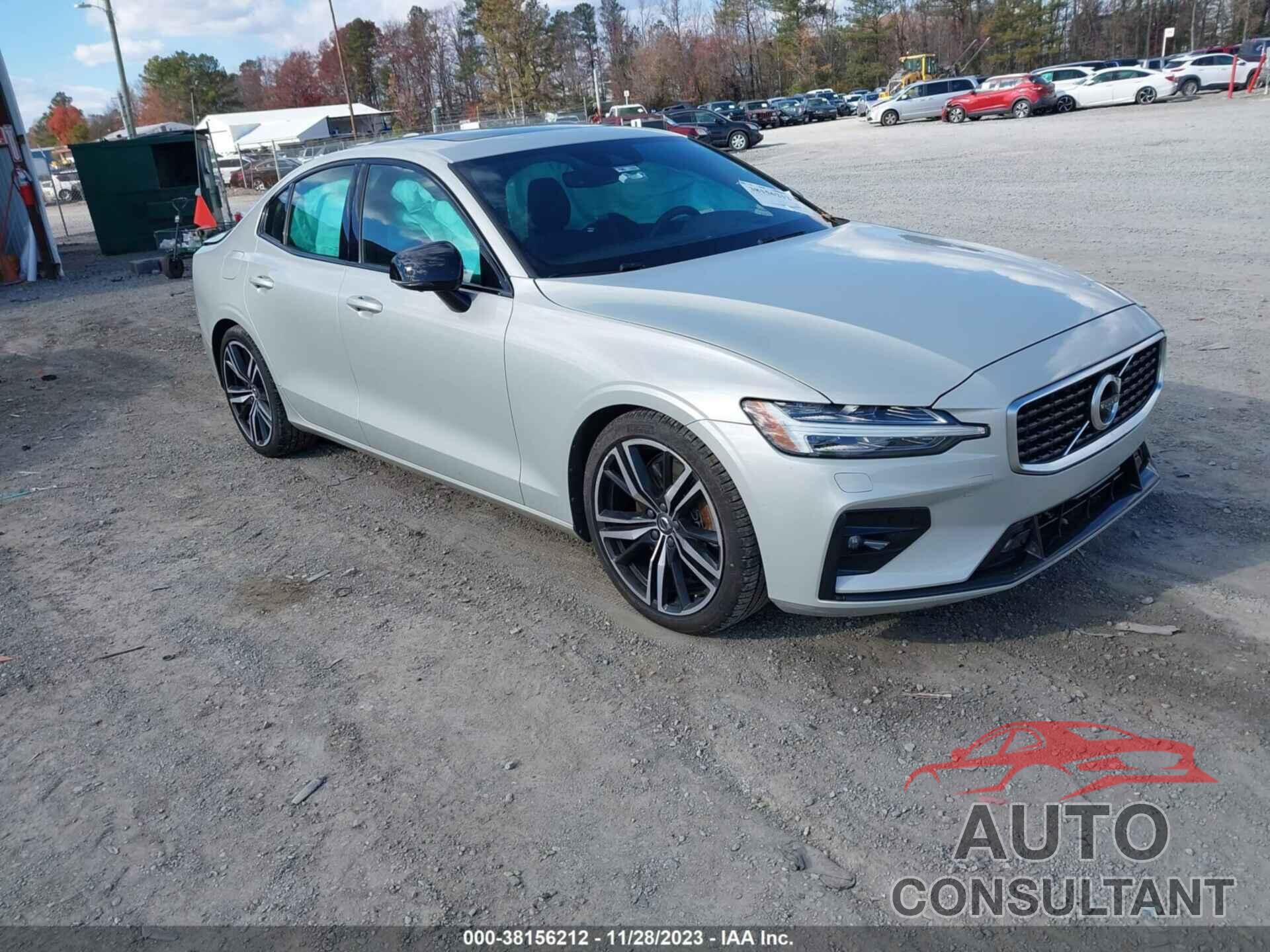 VOLVO S60 2019 - 7JRA22TM1KG016017