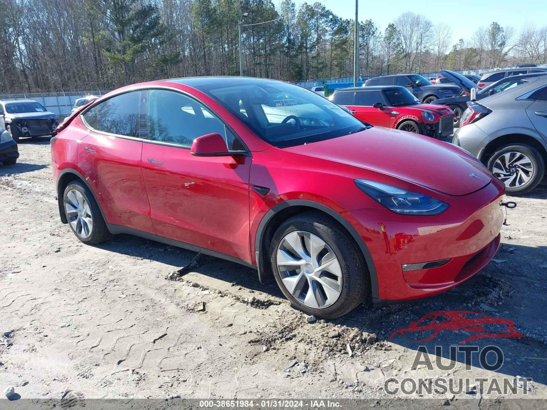 TESLA MODEL Y 2023 - 7SAYGDEE6PF675571