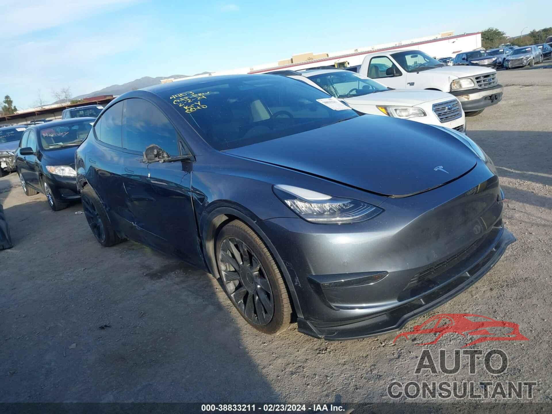 TESLA MODEL Y 2021 - 5YJYGDED7MF107118