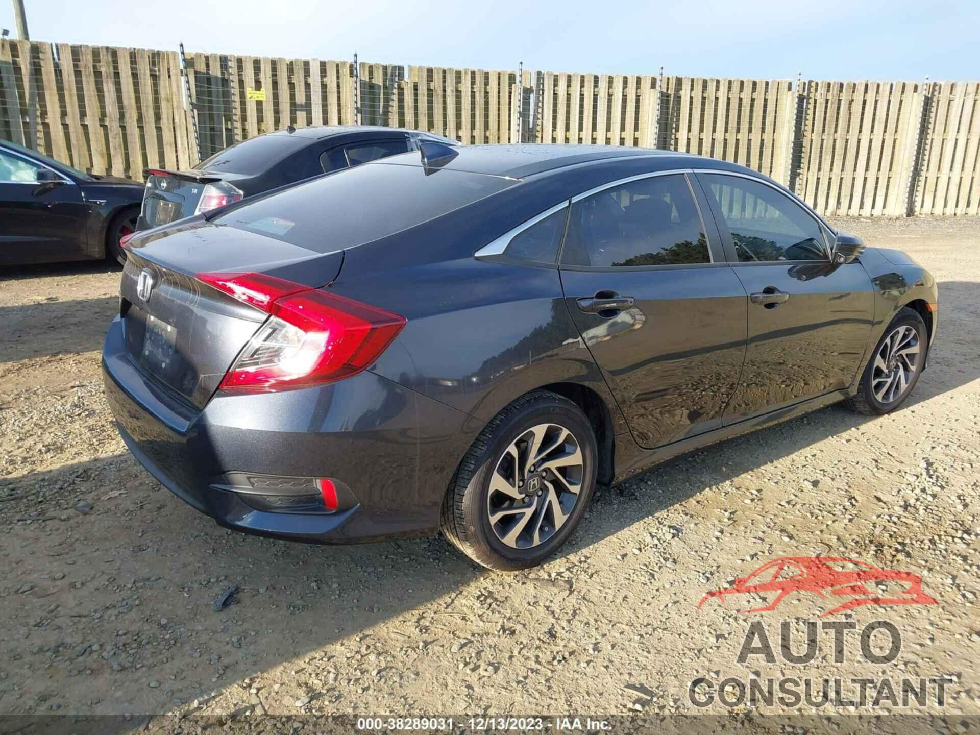 HONDA CIVIC 2018 - 2HGFC2F78JH570280