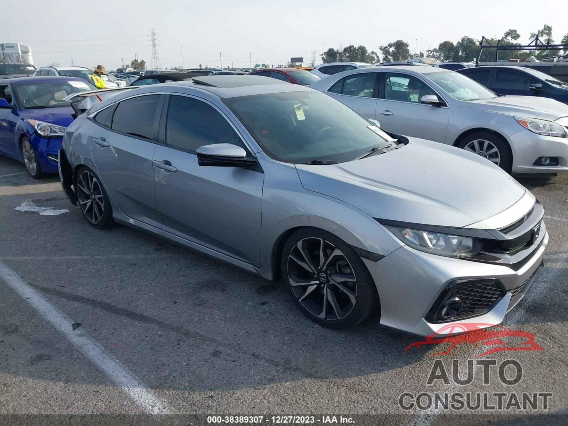 HONDA CIVIC 2018 - 2HGFC1E57JH705291