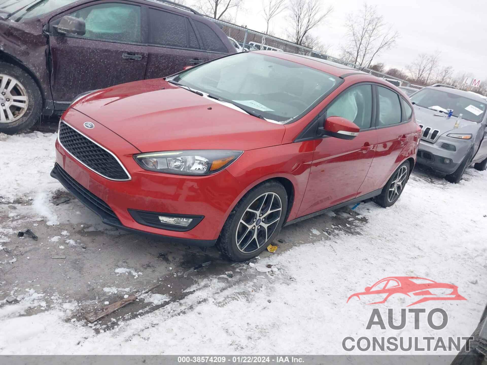 FORD FOCUS 2018 - 1FADP3M20JL301528