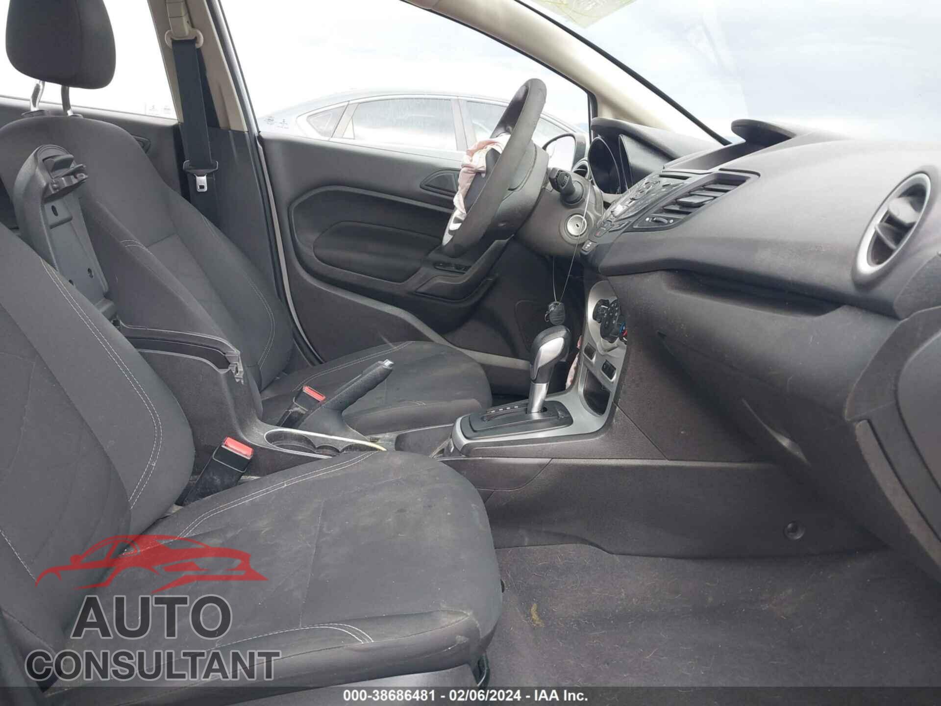 FORD FIESTA 2017 - 3FADP4BJ4HM138438