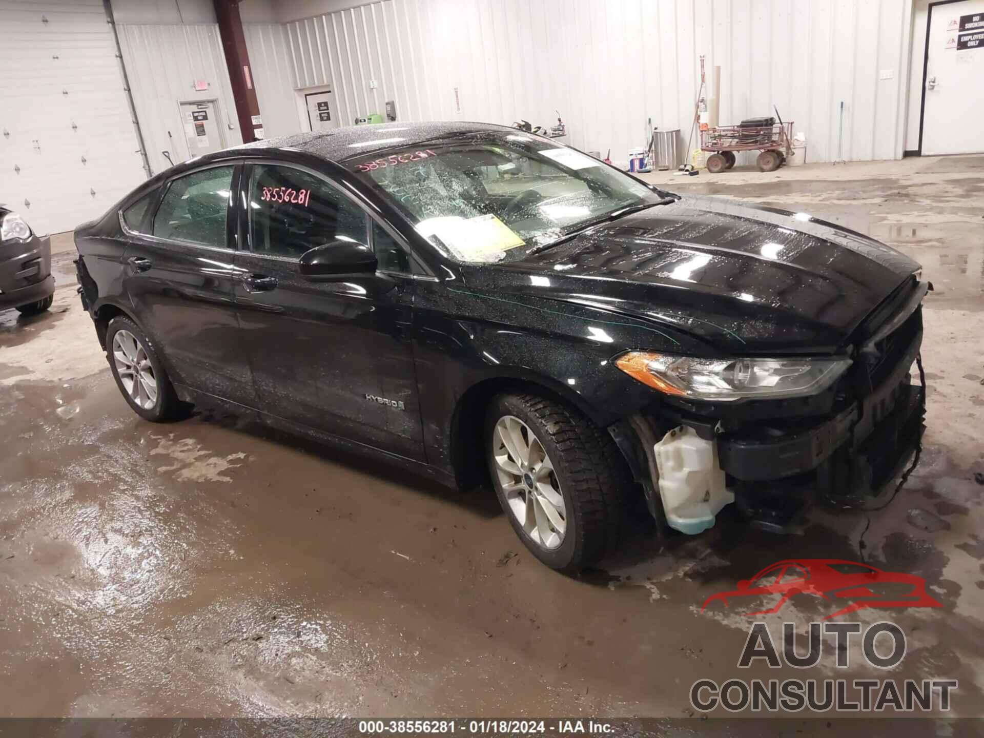 FORD FUSION HYBRID 2019 - 3FA6P0LU0KR102671