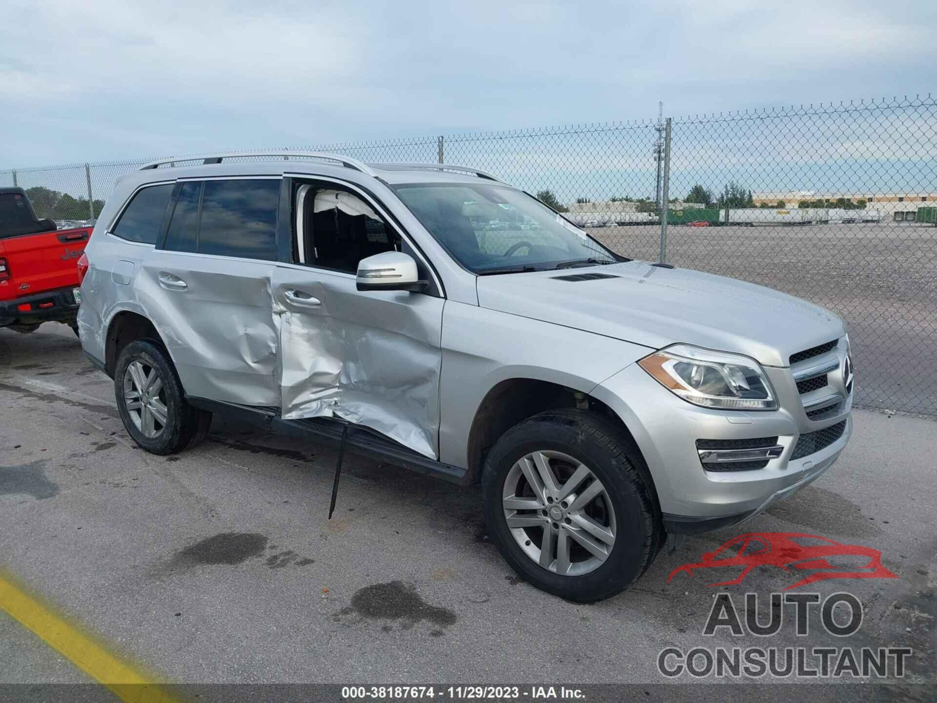 MERCEDES-BENZ GL 450 2016 - 4JGDF6EE5GA622939