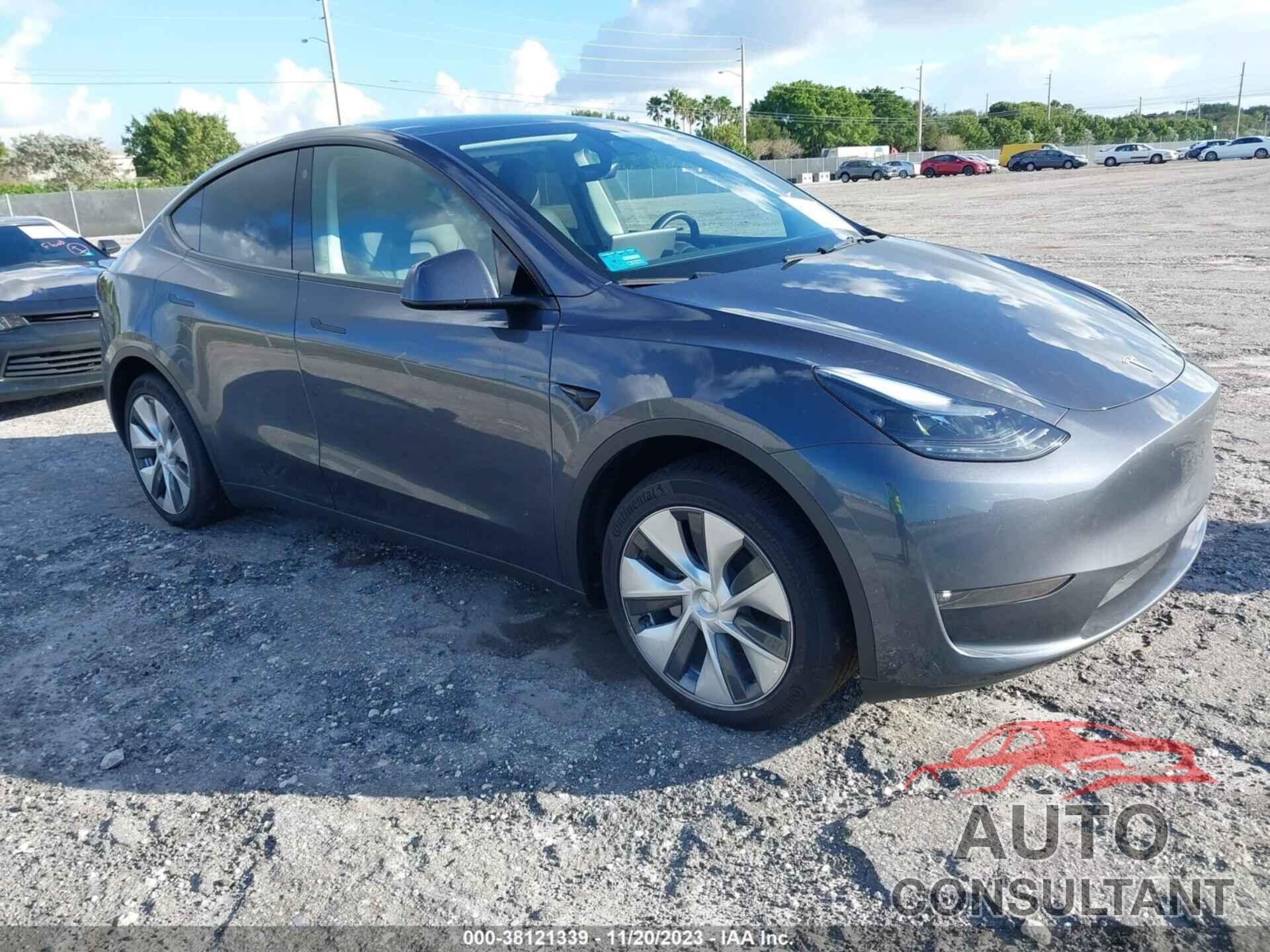 TESLA MODEL Y 2023 - 7SAYGAEE2PF773477