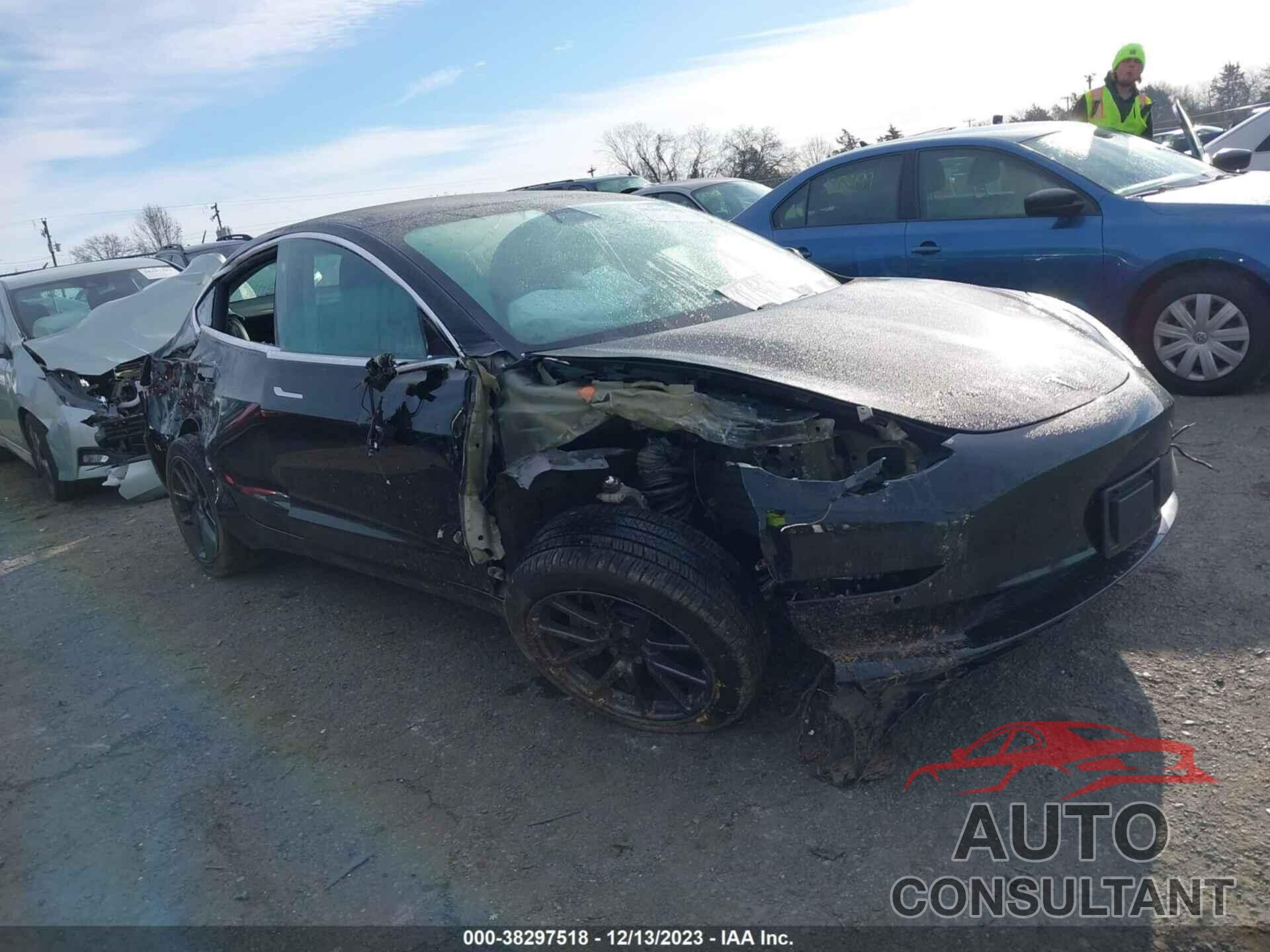 TESLA MODEL 3 2019 - 5YJ3E1EA4KF395598