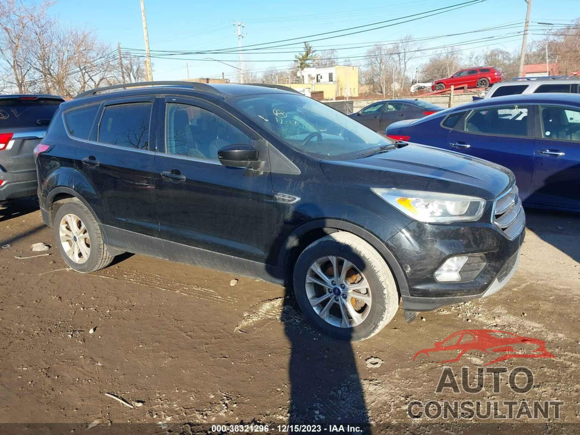 FORD ESCAPE 2017 - 1FMCU0GD7HUD65107