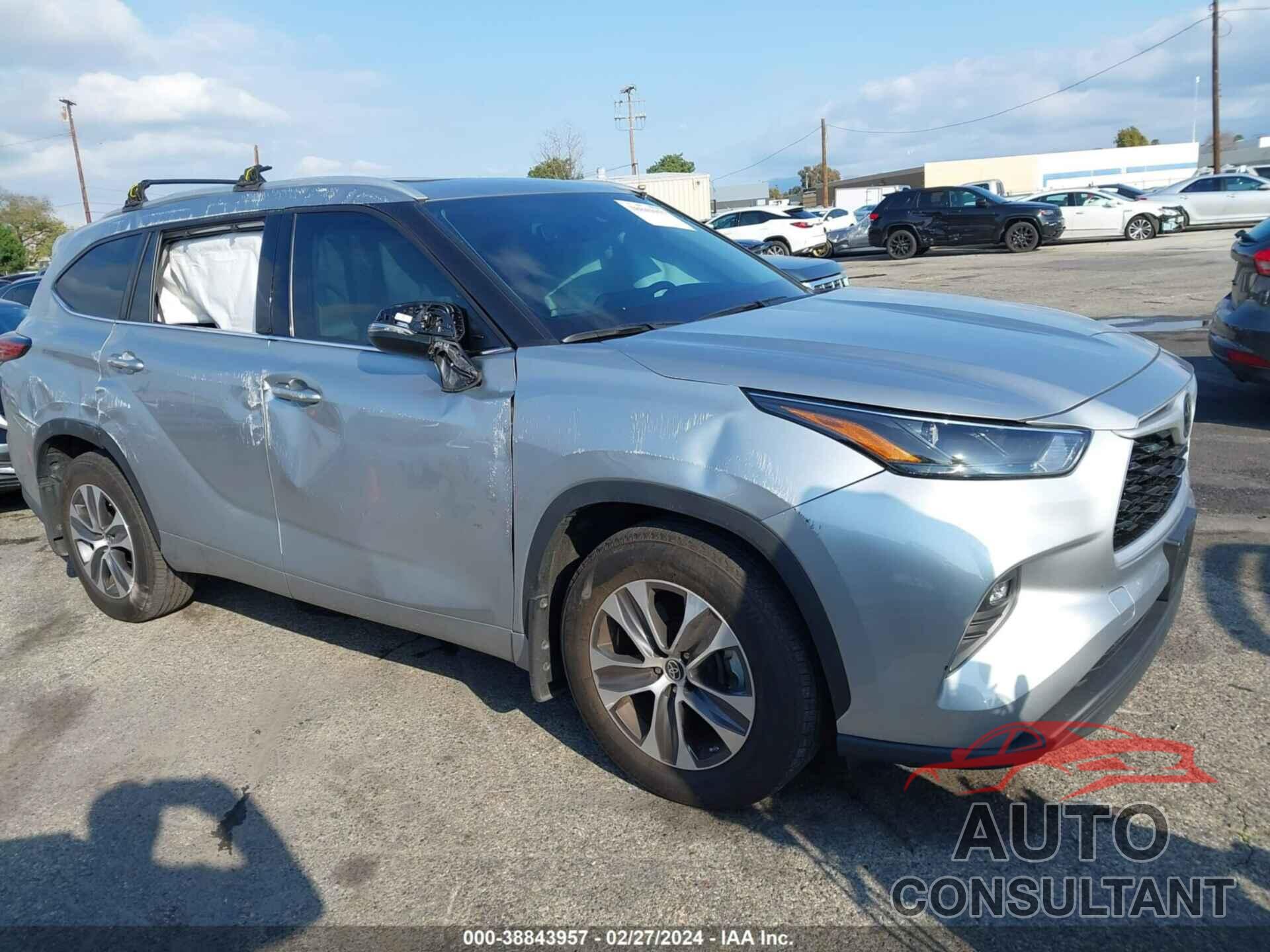 TOYOTA HIGHLANDER 2022 - 5TDGZRAH8NS140704