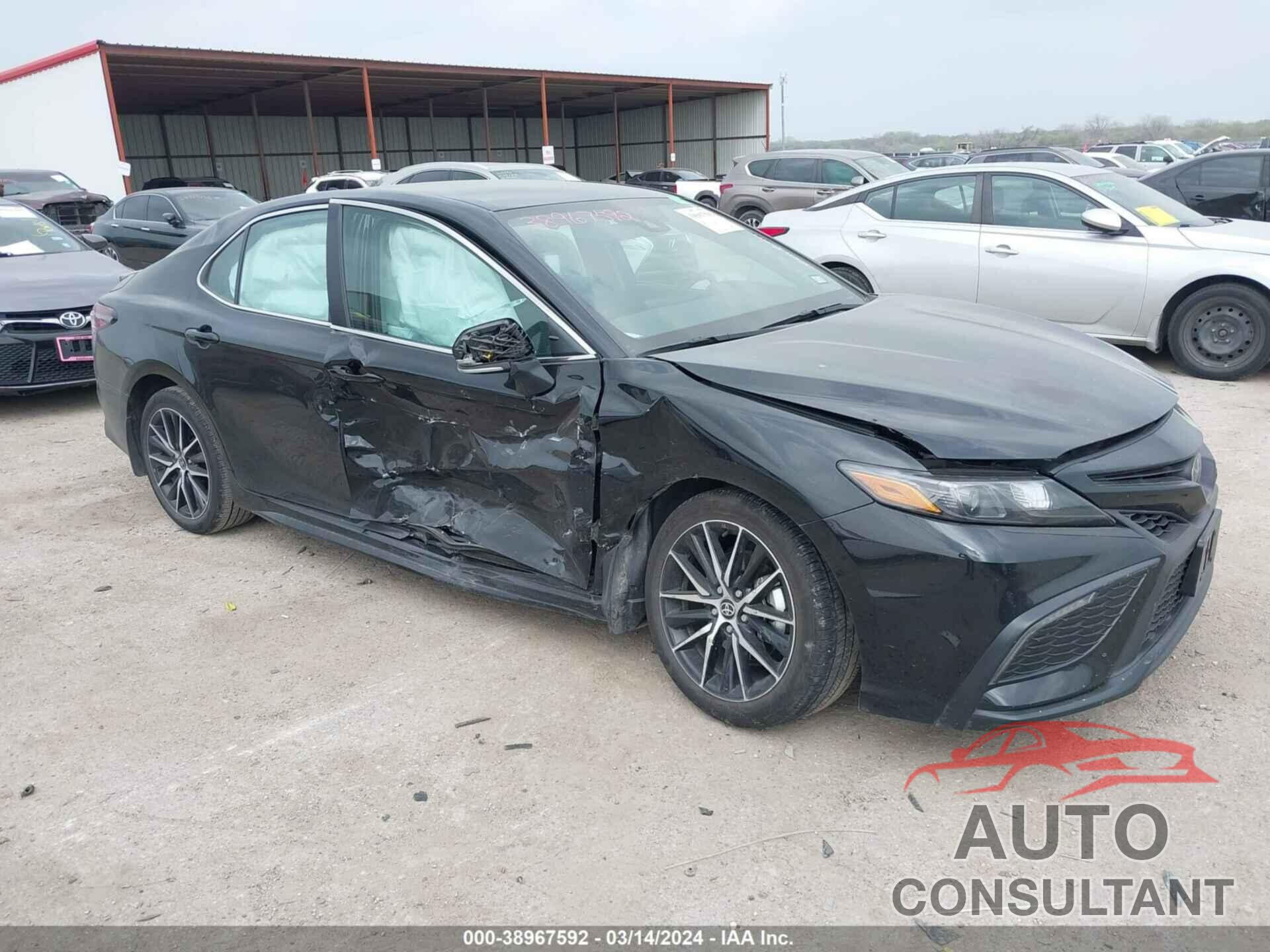 TOYOTA CAMRY 2023 - 4T1G11AK1PU826047