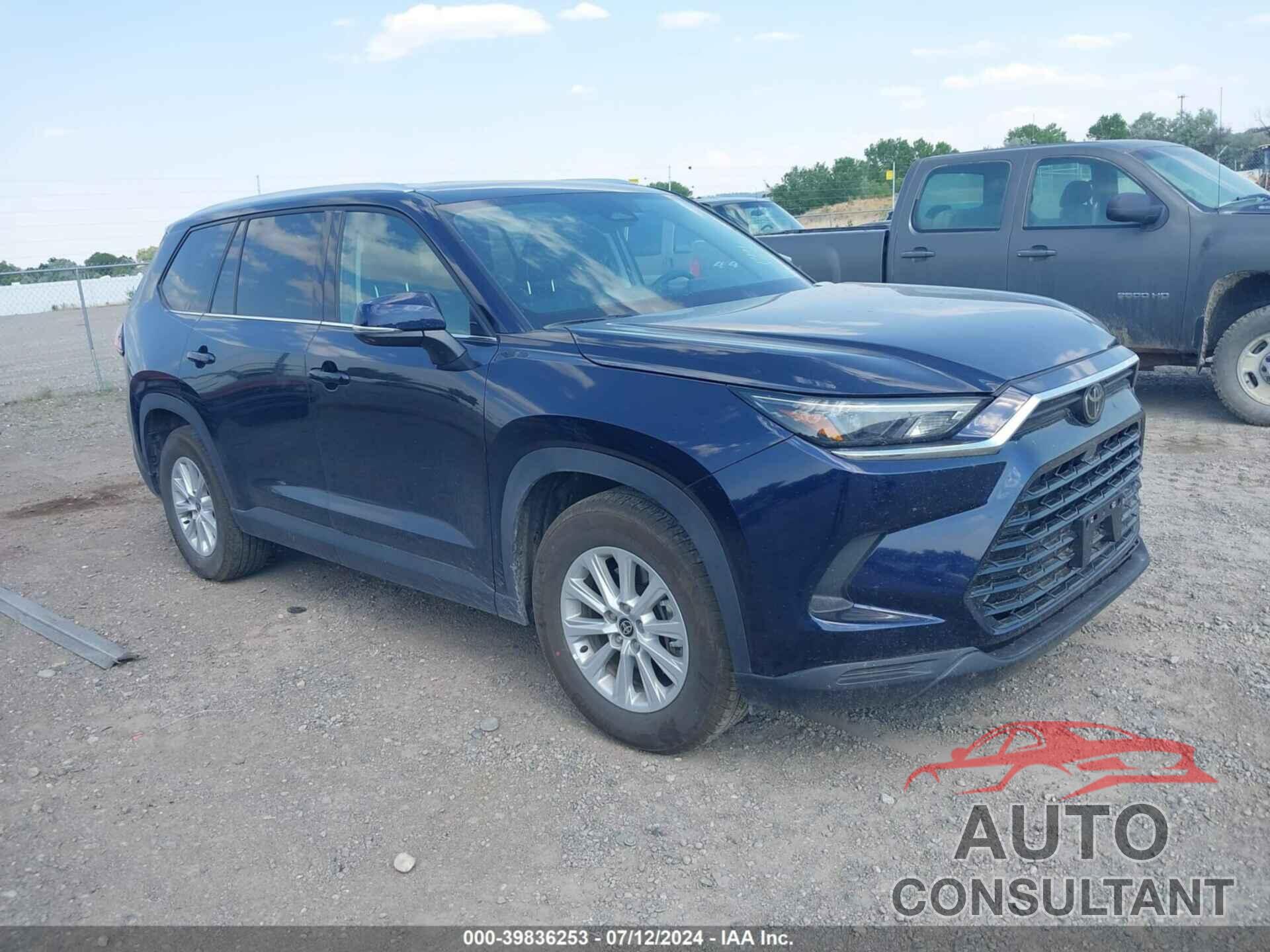 TOYOTA GRAND HIGHLANDER 2024 - 5TDAAAB5XRS050799