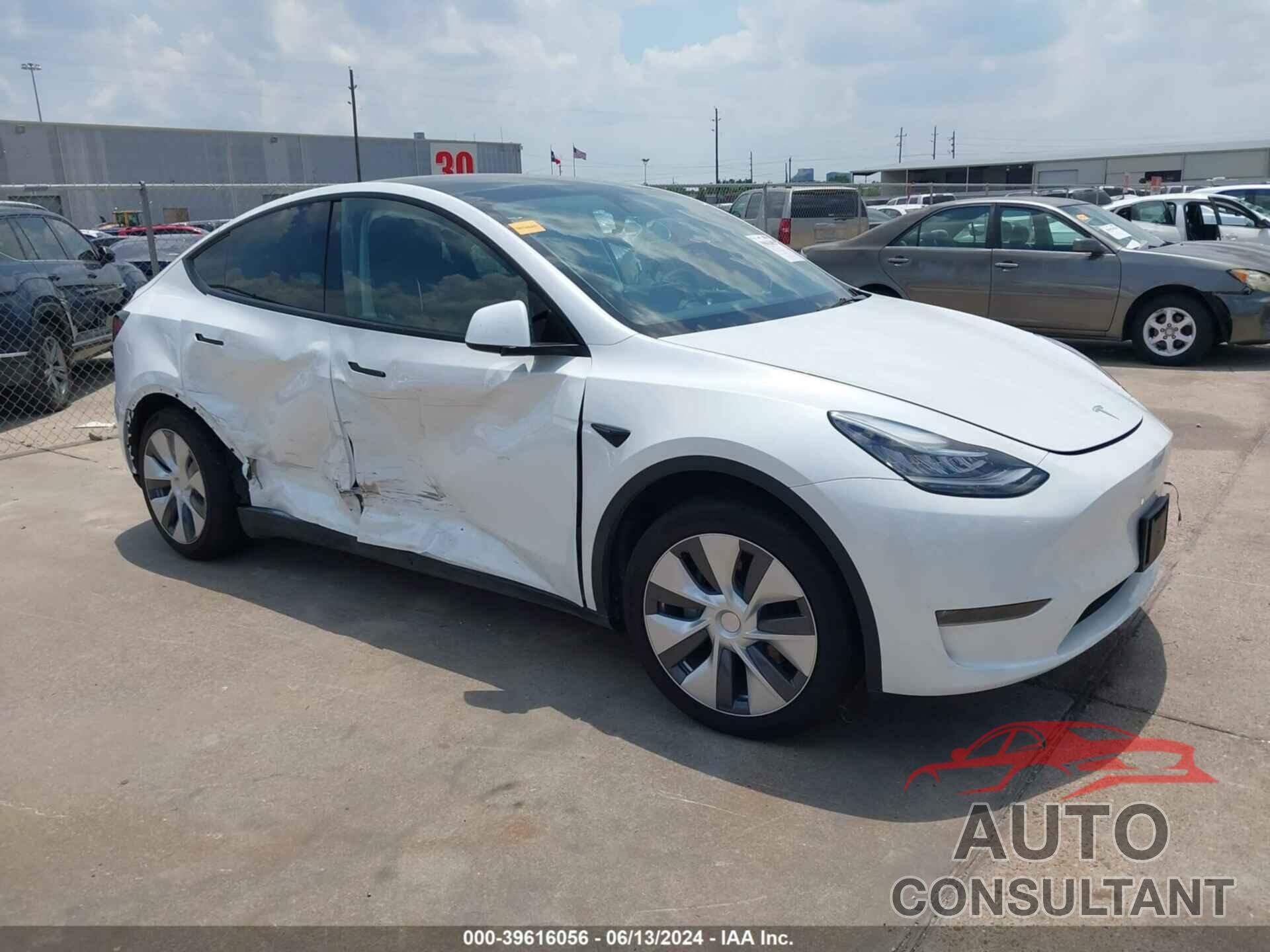 TESLA MODEL Y 2023 - 7SAYGDEE1PA089888