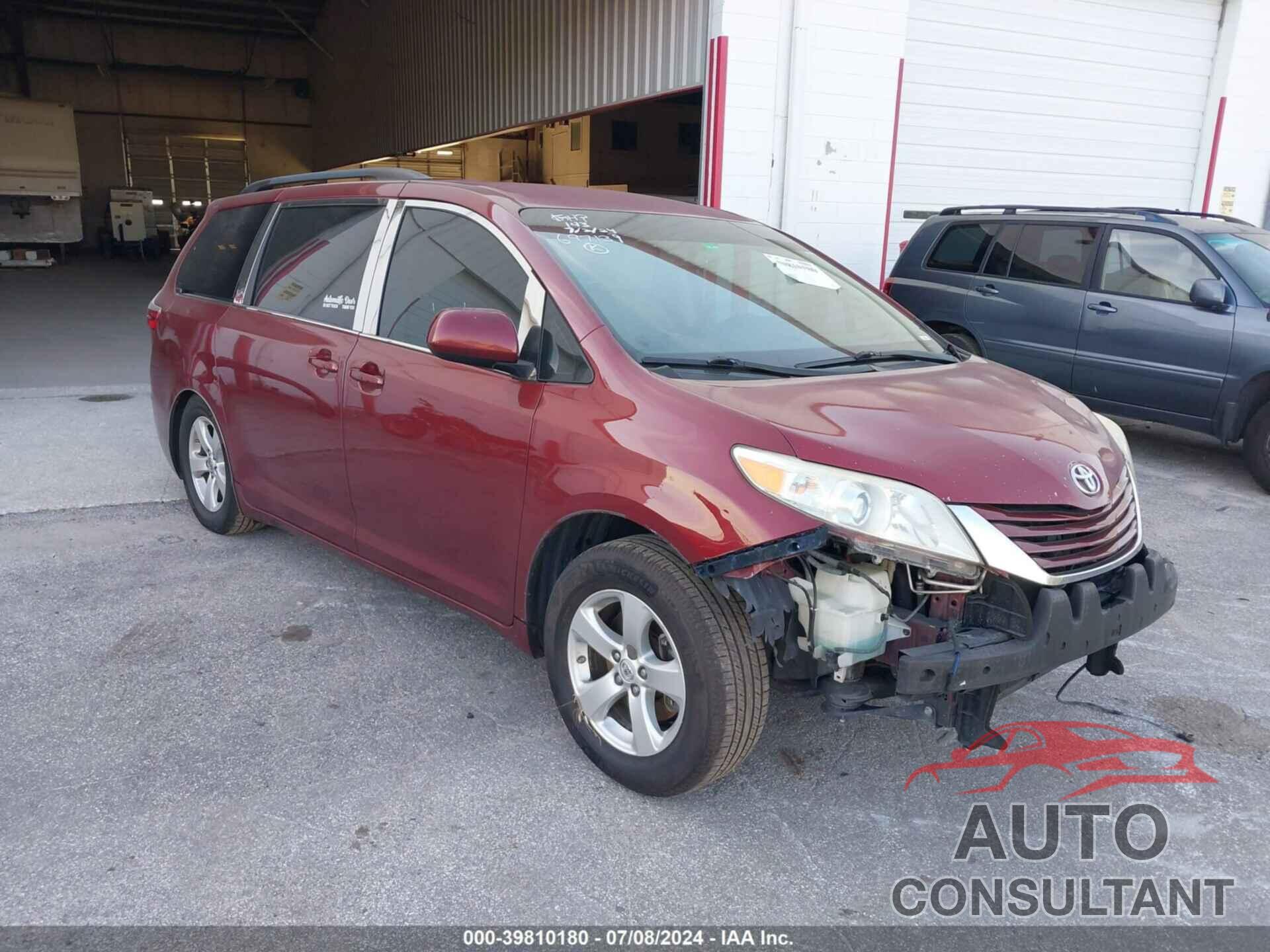 TOYOTA SIENNA 2017 - 5TDKZ3DC9HS844261