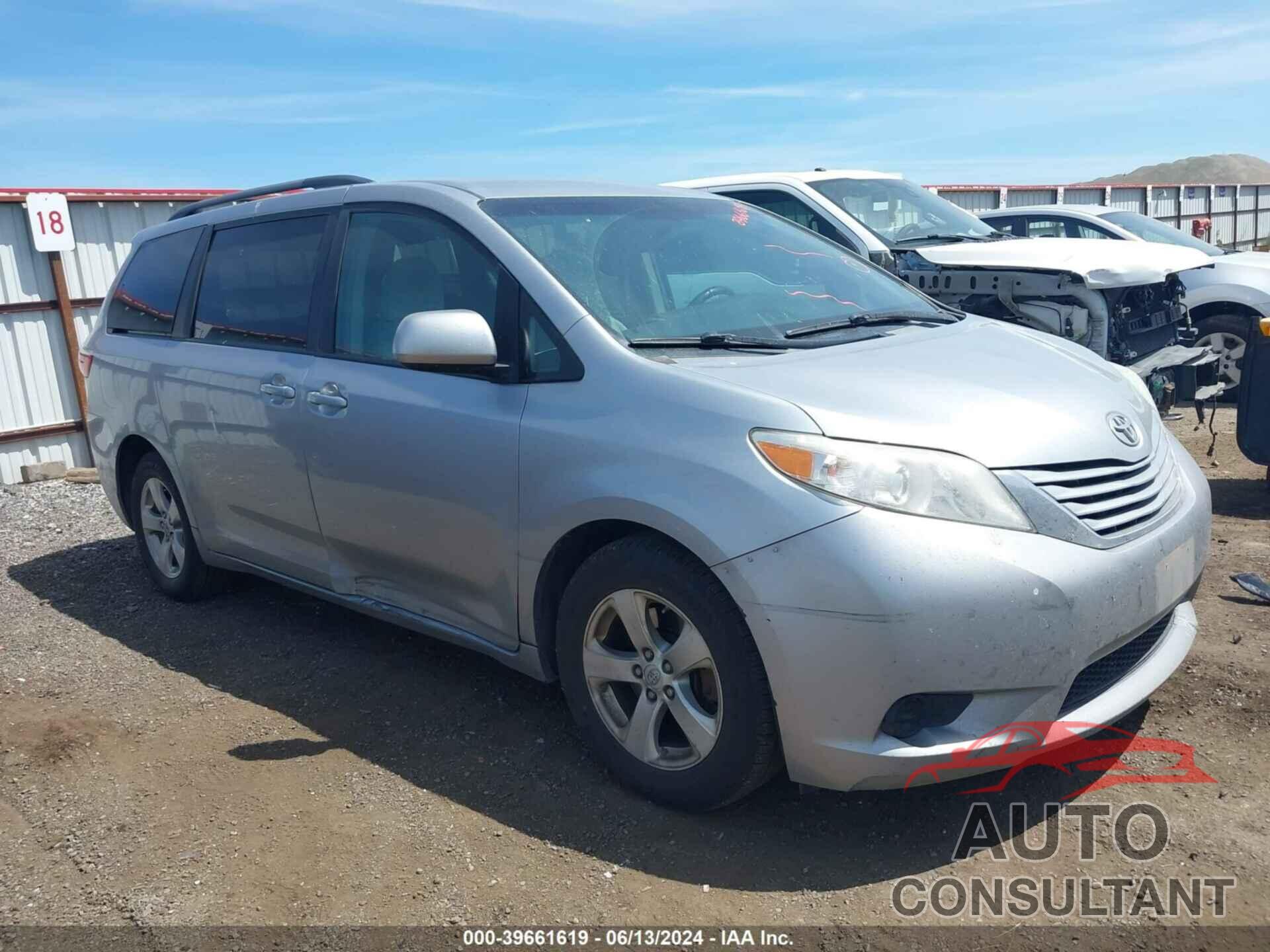 TOYOTA SIENNA 2017 - 5TDKZ3DCXHS837562