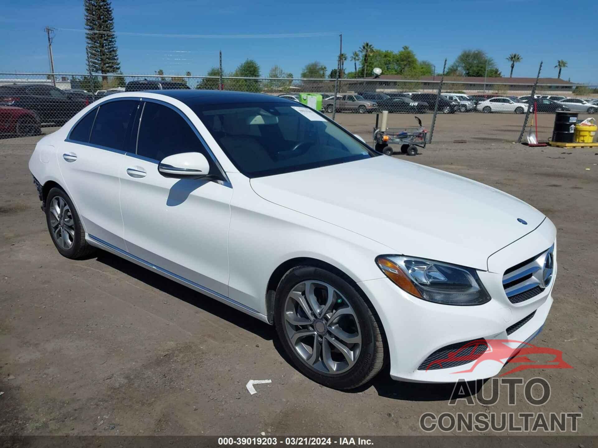 MERCEDES-BENZ C 300 2016 - 55SWF4JB1GU174153