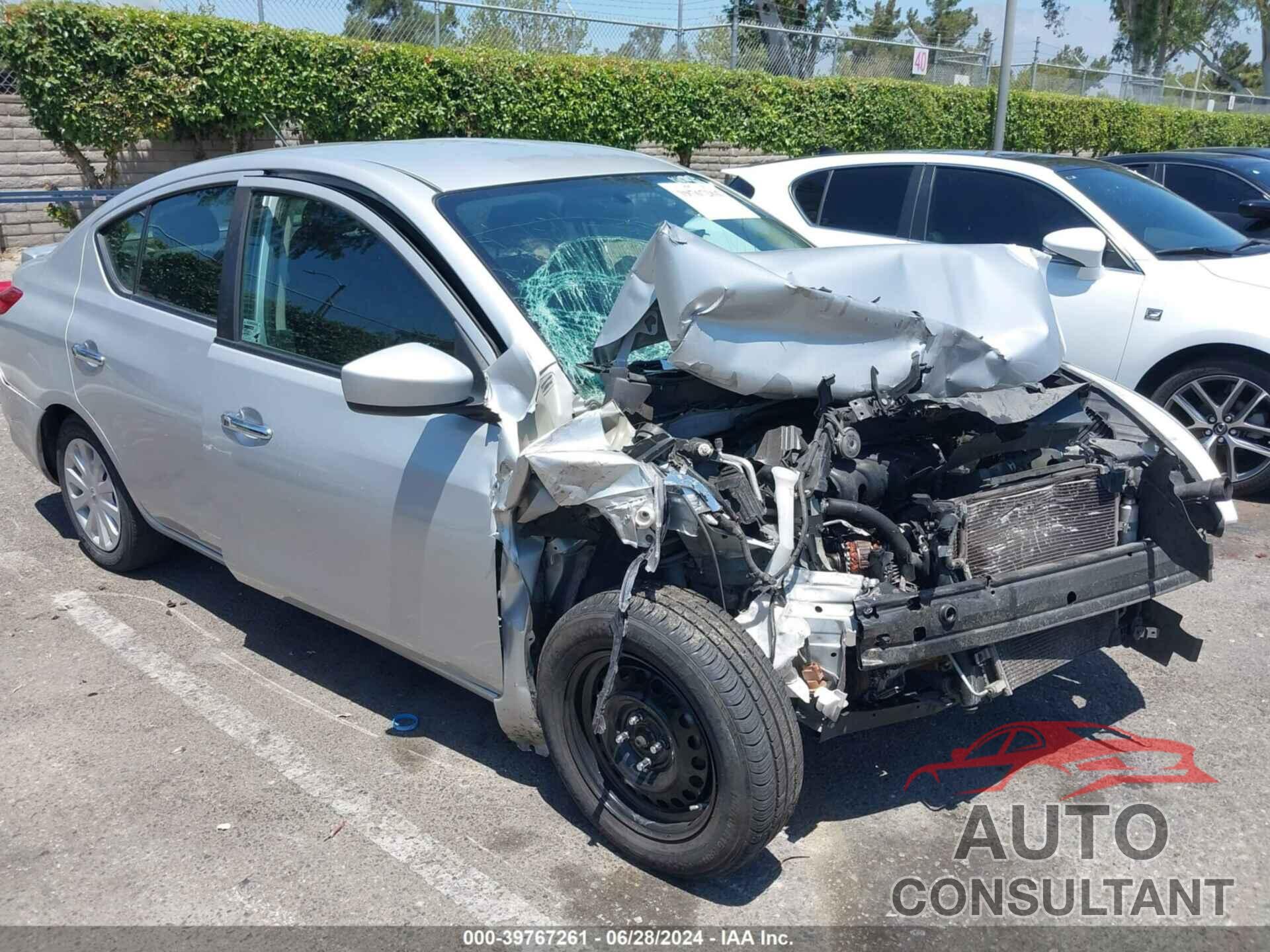 NISSAN VERSA 2017 - 3N1CN7APXHK440088