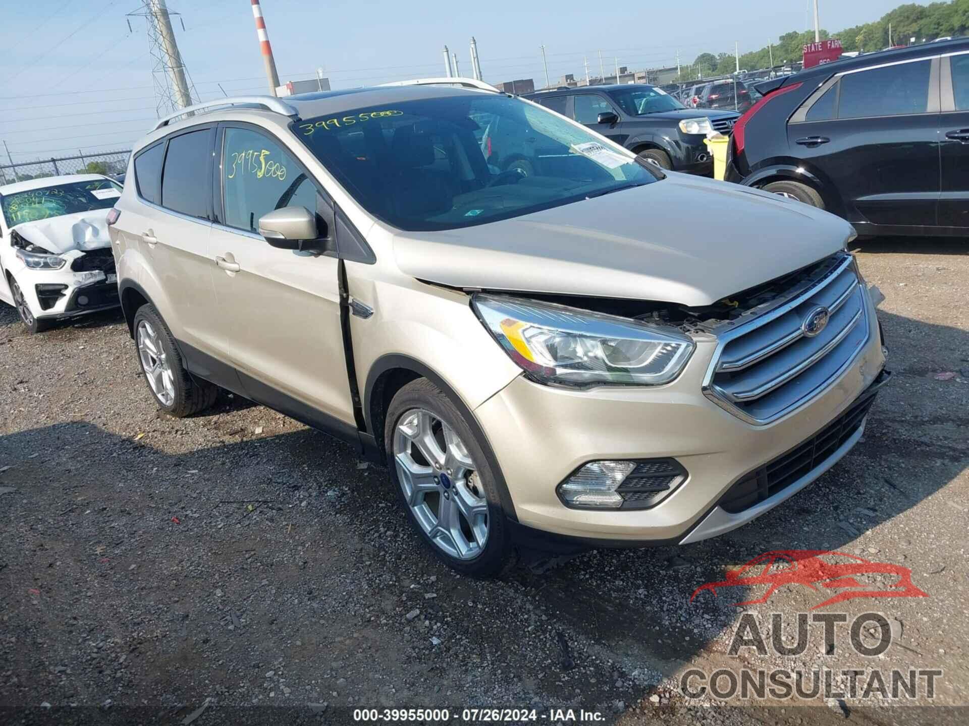 FORD ESCAPE 2017 - 1FMCU0J96HUA78779