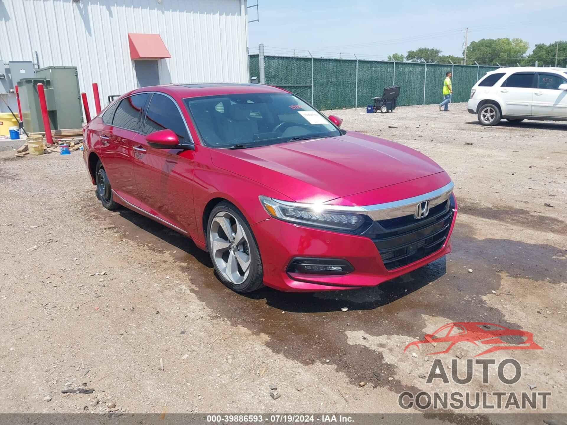 HONDA ACCORD 2018 - 1HGCV1F97JA013979
