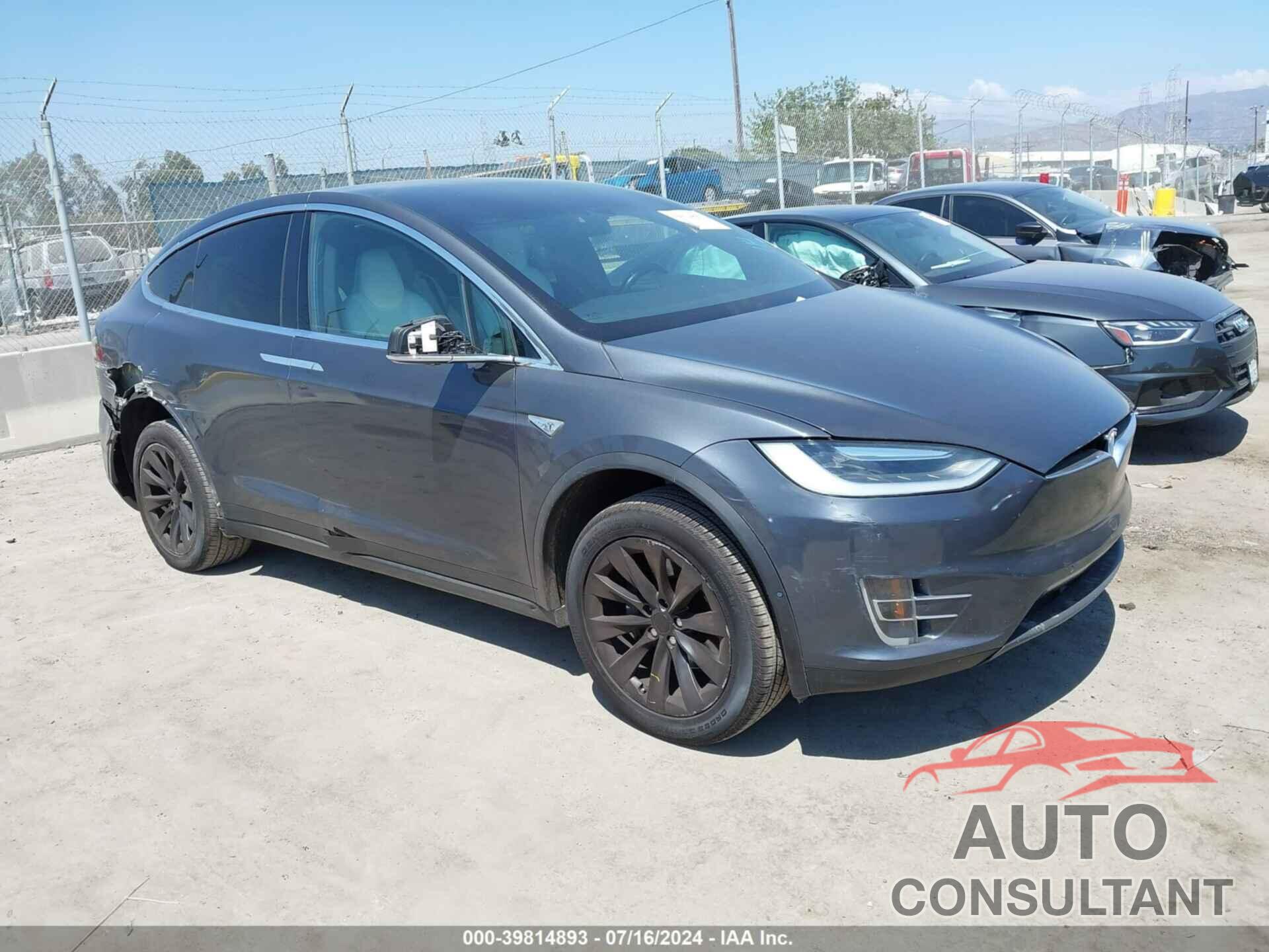 TESLA MODEL X 2016 - 5YJXCBE24GF015608