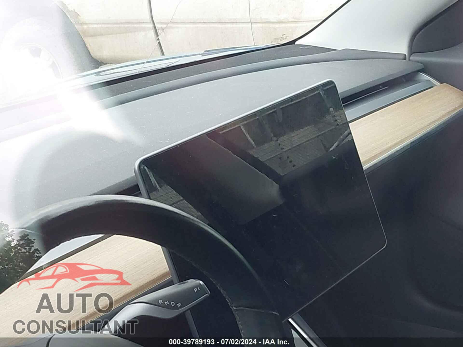 TESLA MODEL 3 2018 - 5YJ3E1EA3JF022714