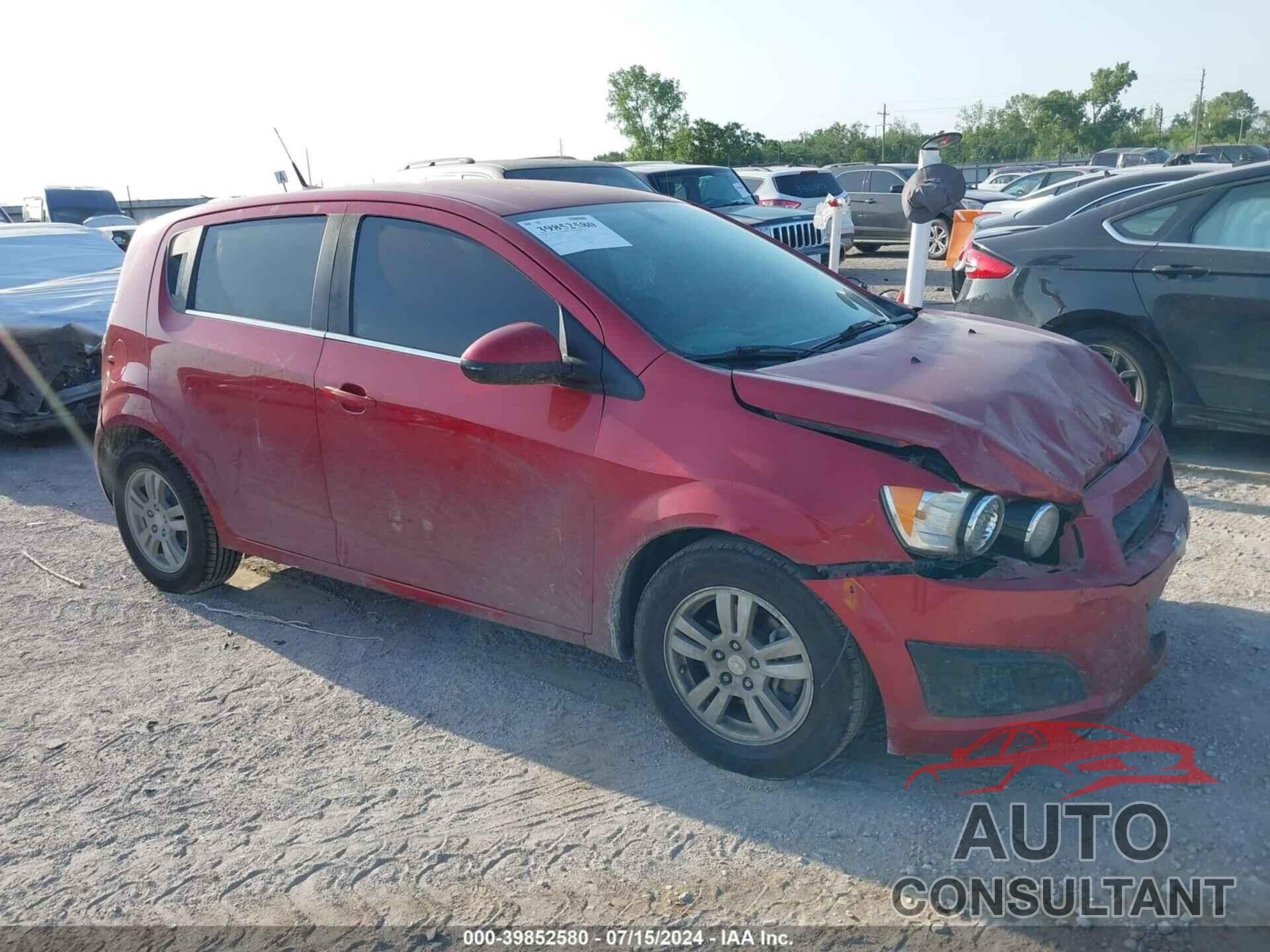 CHEVROLET SONIC 2014 - 1G1JC6SB8E4204454