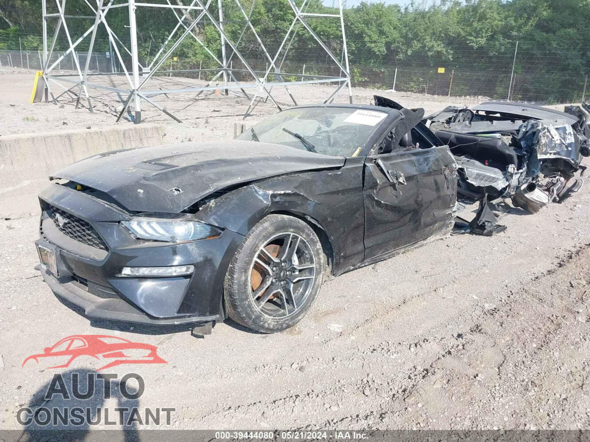 FORD MUSTANG 2021 - 1FATP8UH5M5100603
