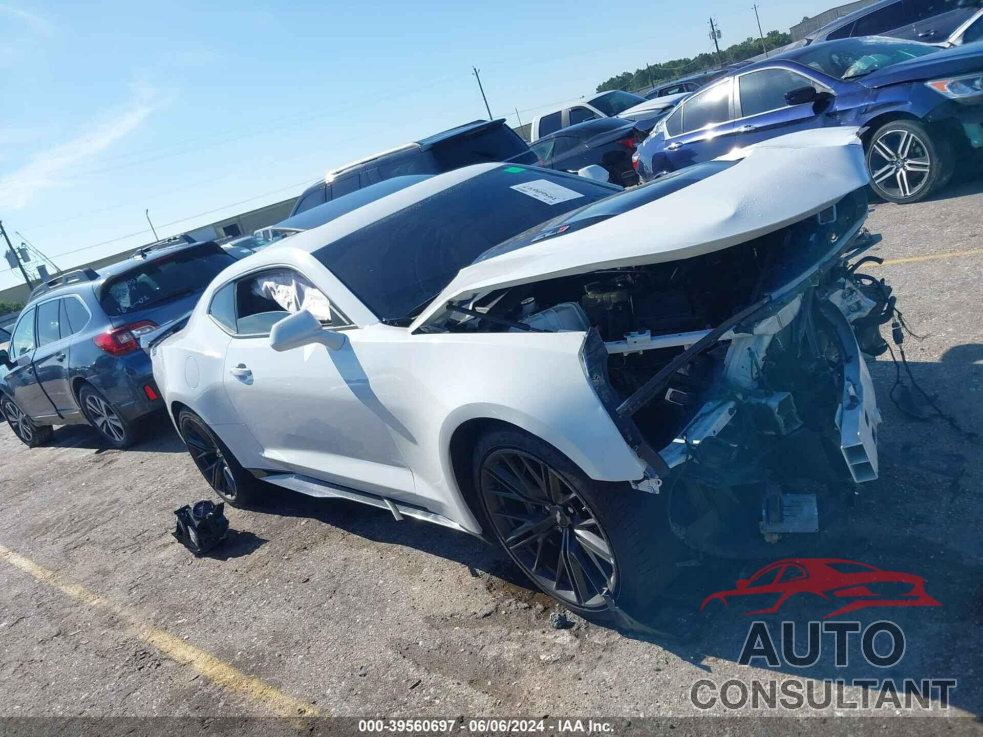 CHEVROLET CAMARO 2018 - 1G1FK1R64J0165934