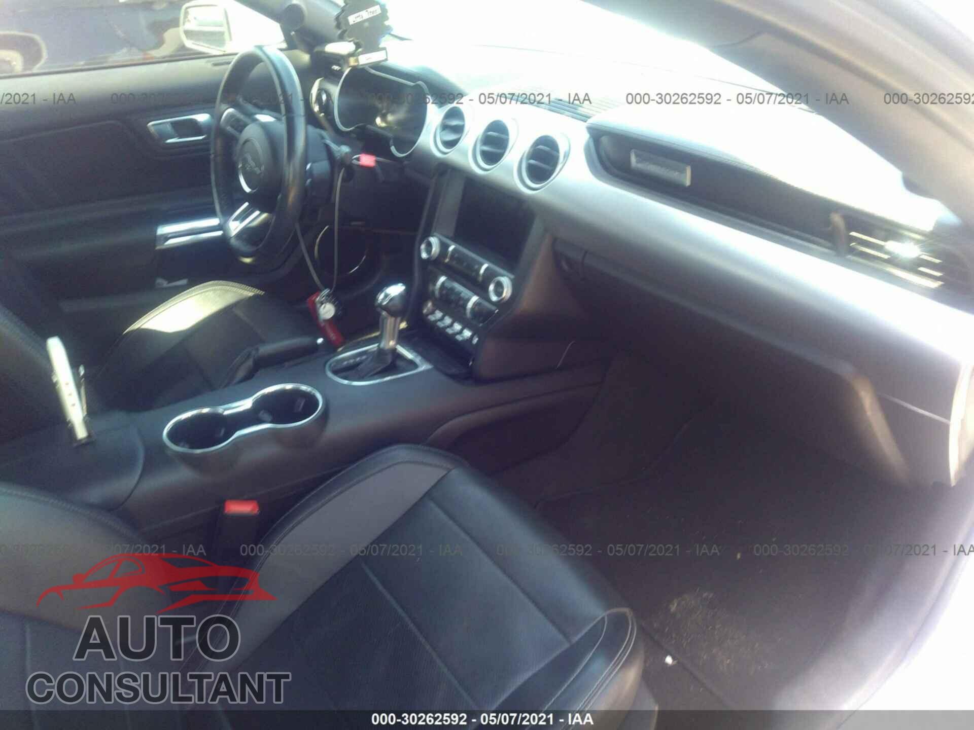 FORD MUSTANG 2018 - 1FA6P8TH7J5115727